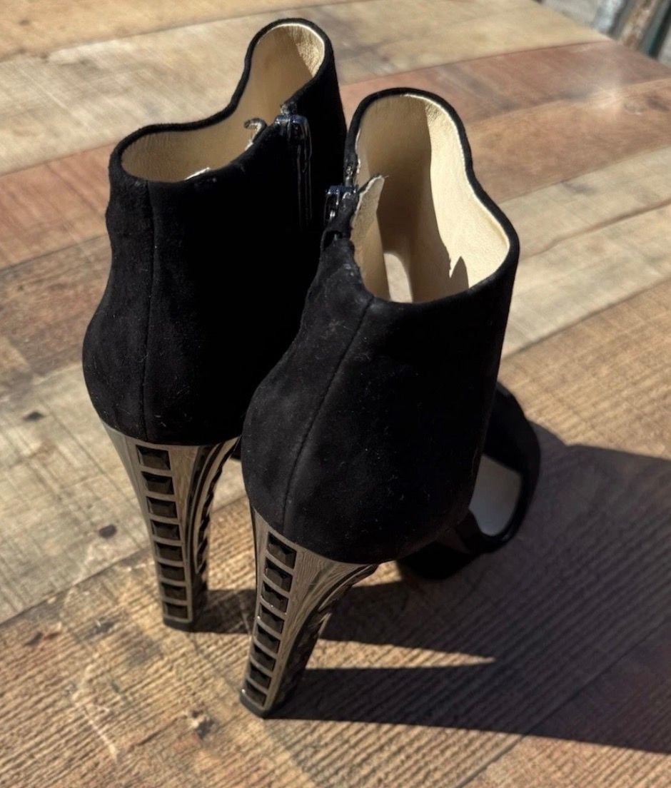 Michael Kors Josie Open Toe Size 8 1/2M Black Suede Heels 4