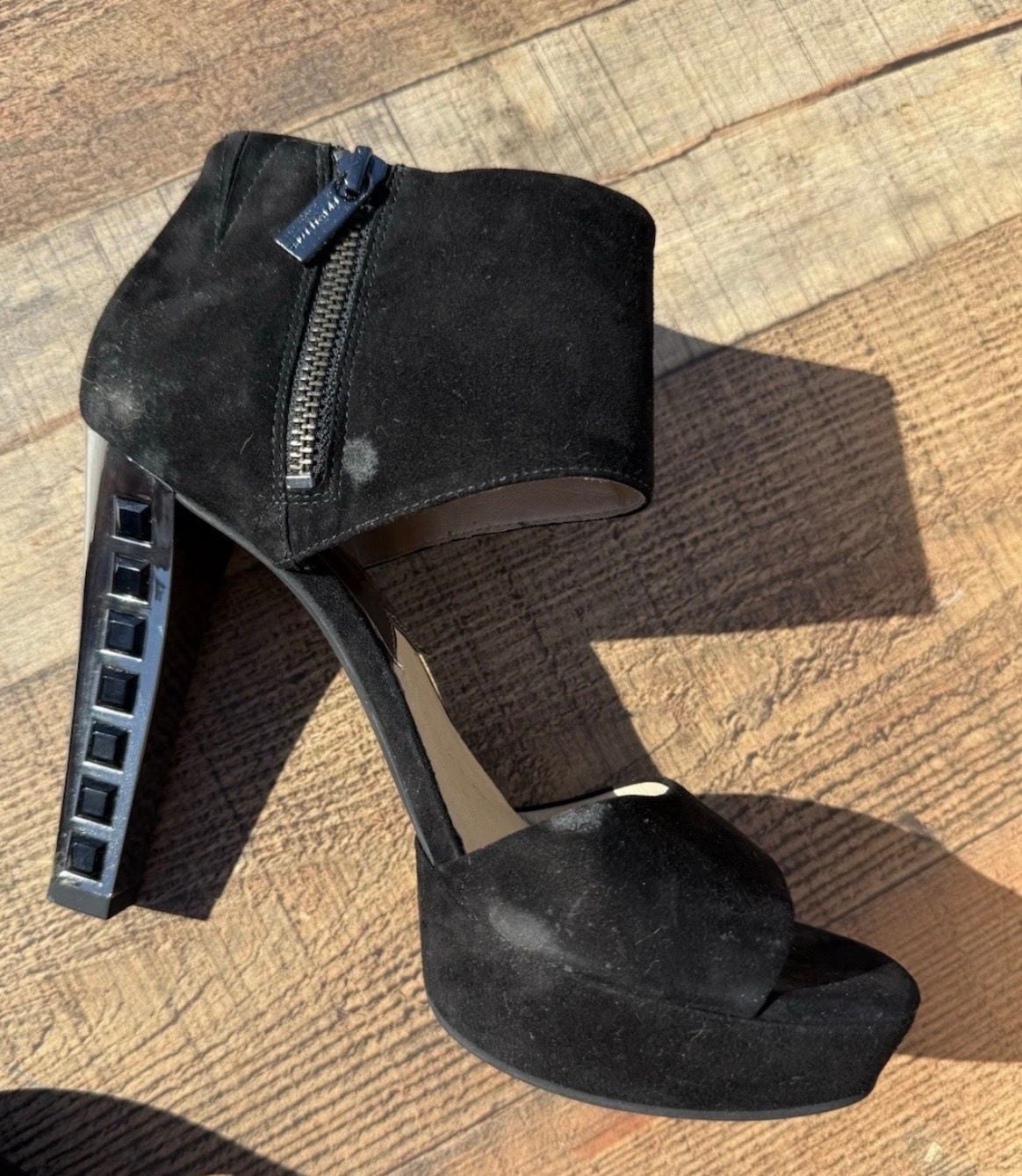 Michael Kors Josie Open Toe Size 8 1/2M Black Suede Heels 6