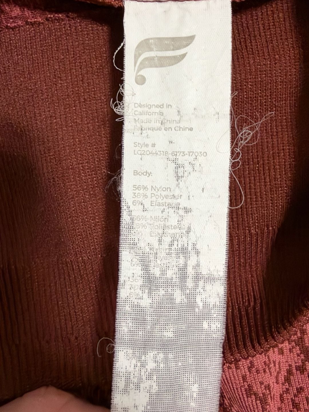 Fabletics High-Waisted Seamless Snakeskin 7/8 Leggings Red Burgundy Small 6