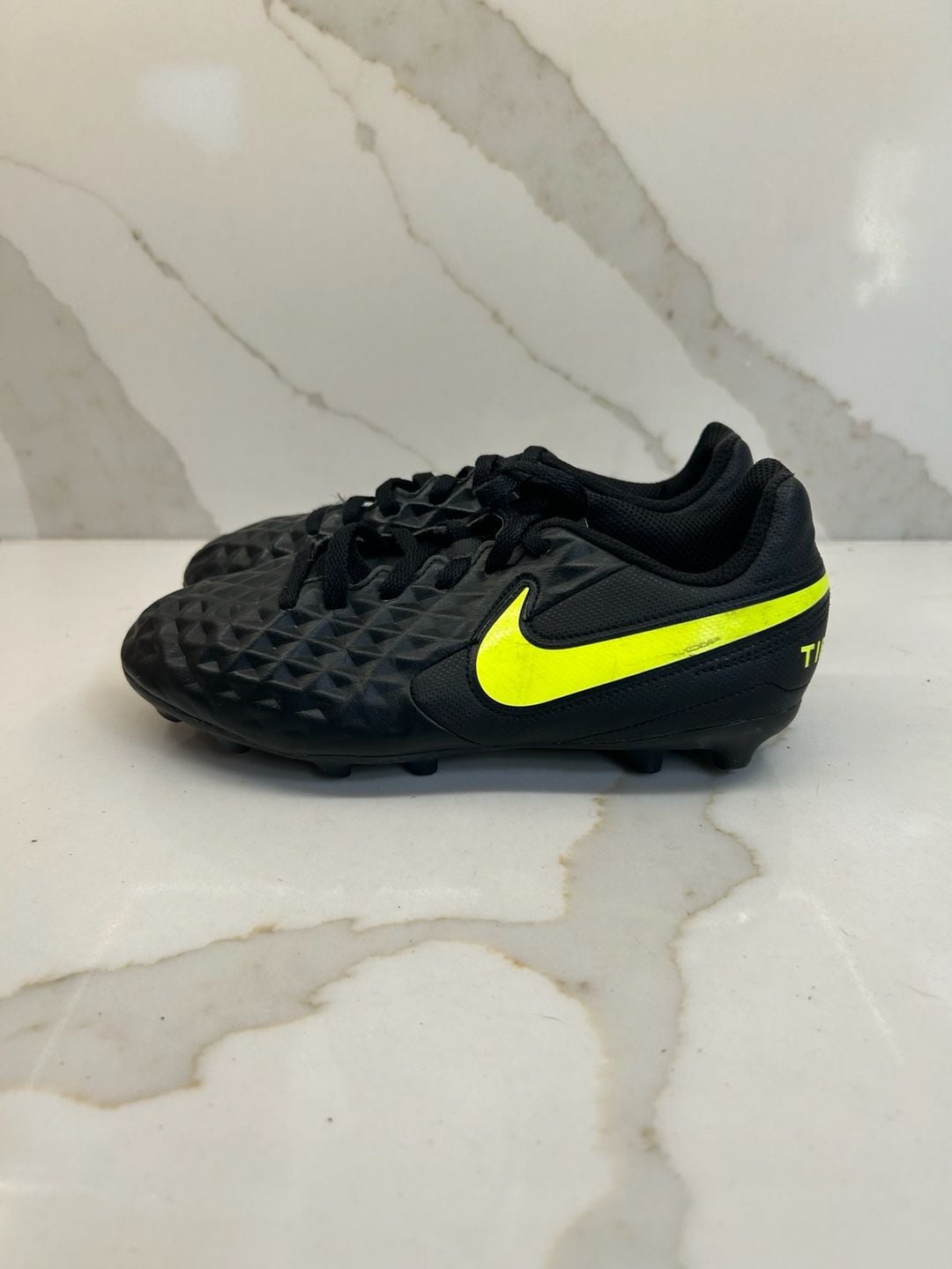 Nike Tiempo Legend 8 Club MG Soccer Cleats Black Yellow (Size: 1.5y) 2