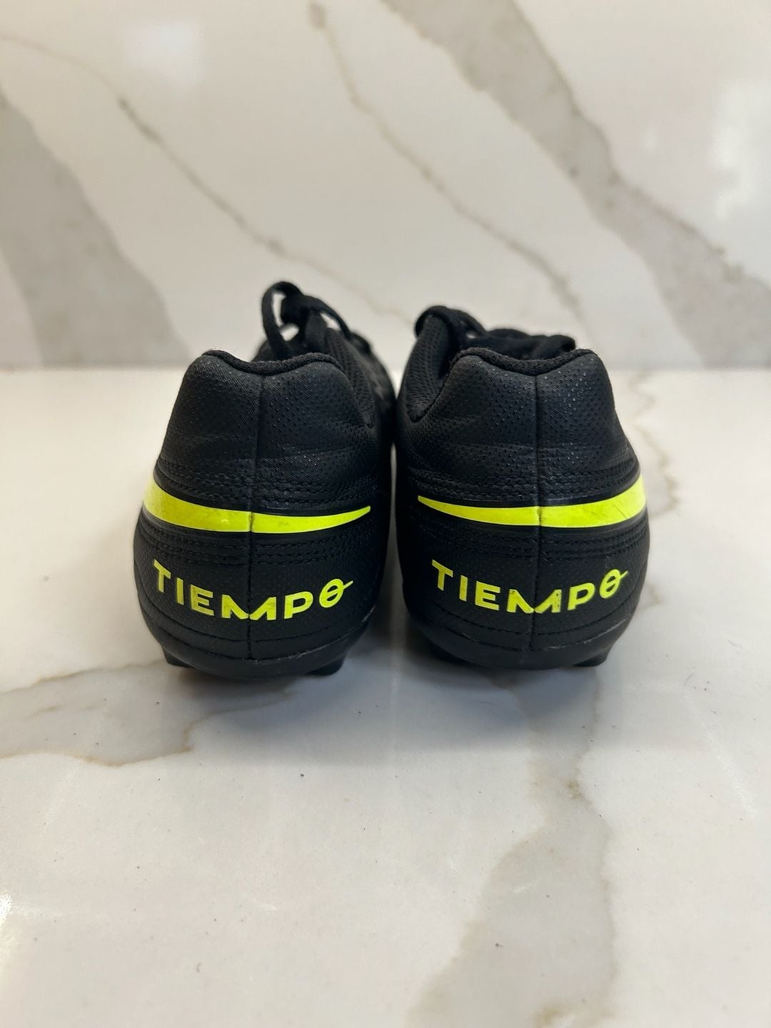 Nike Tiempo Legend 8 Club MG Soccer Cleats Black Yellow (Size: 1.5y) 5