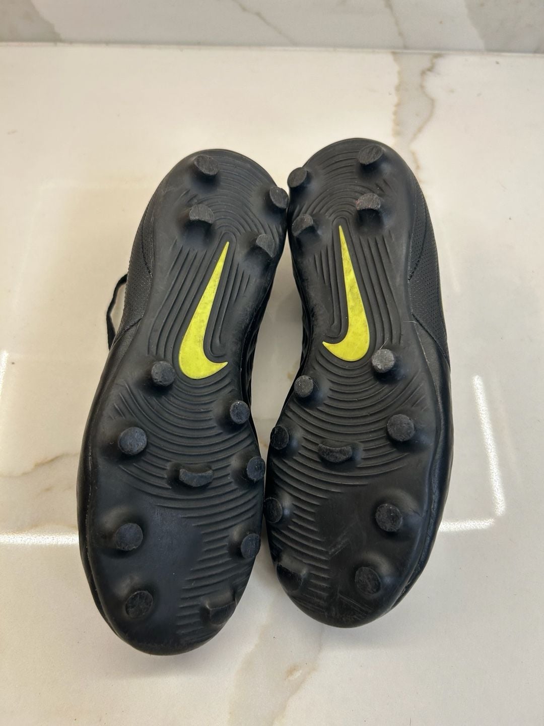 Nike Tiempo Legend 8 Club MG Soccer Cleats Black Yellow (Size: 1.5y) 6