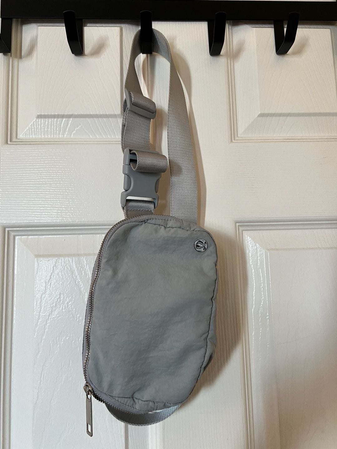 Lululemon Everywhere Belt Bag Size OS Gray Nylon Fanny Pack 2