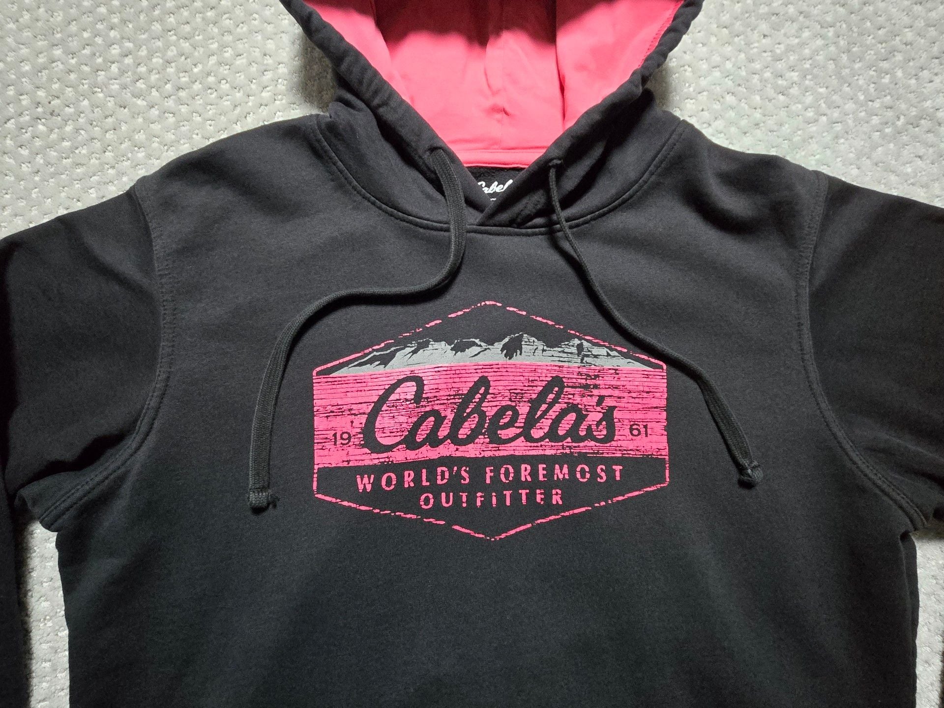 Cabela's Graphic Hoodie Size XL Reg Black Pink Pullover Sweatshirt 2