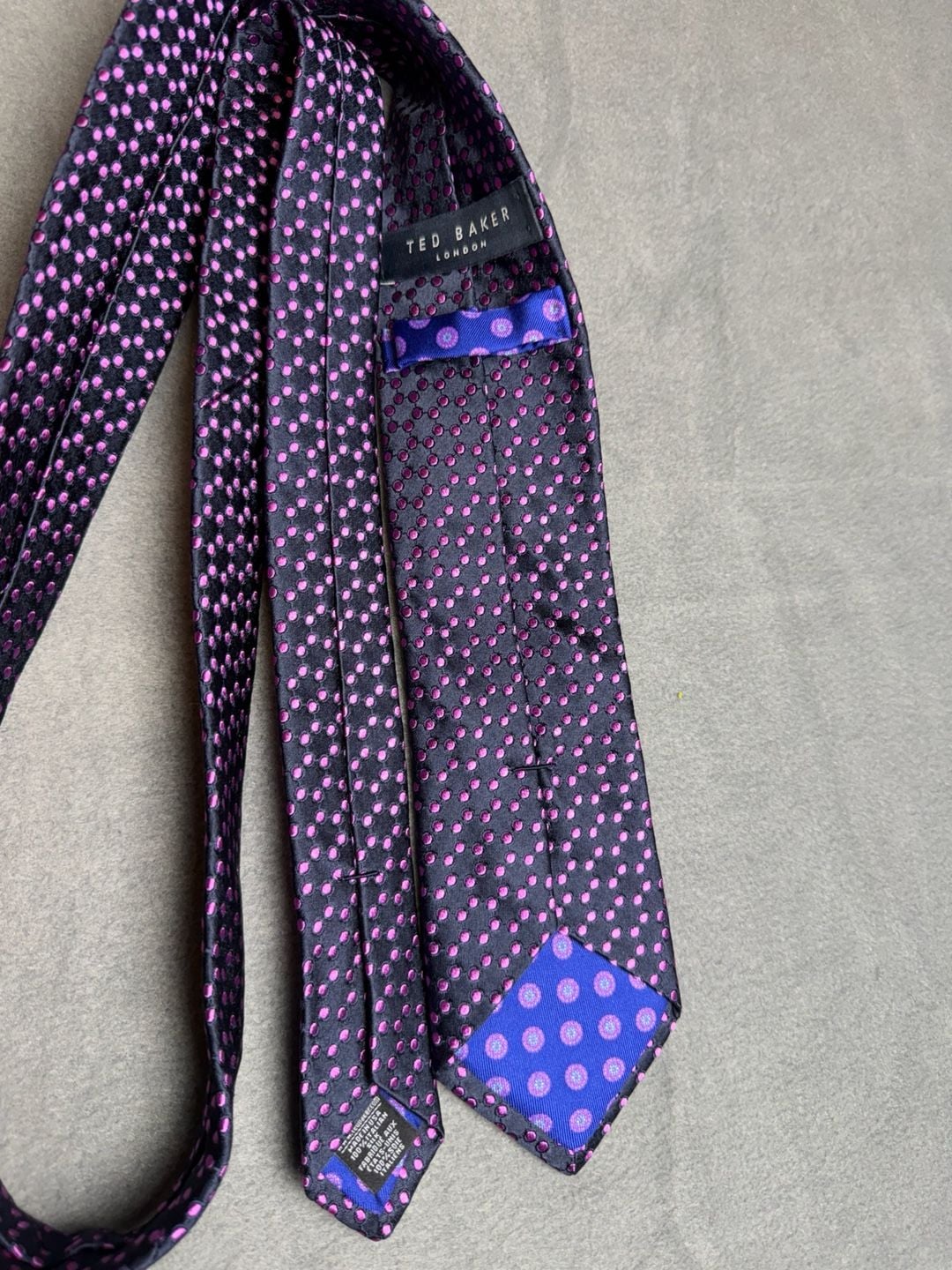 Ted Baker Silk Dot Tie Navy Blue Pink Geometric Pattern Necktie 3