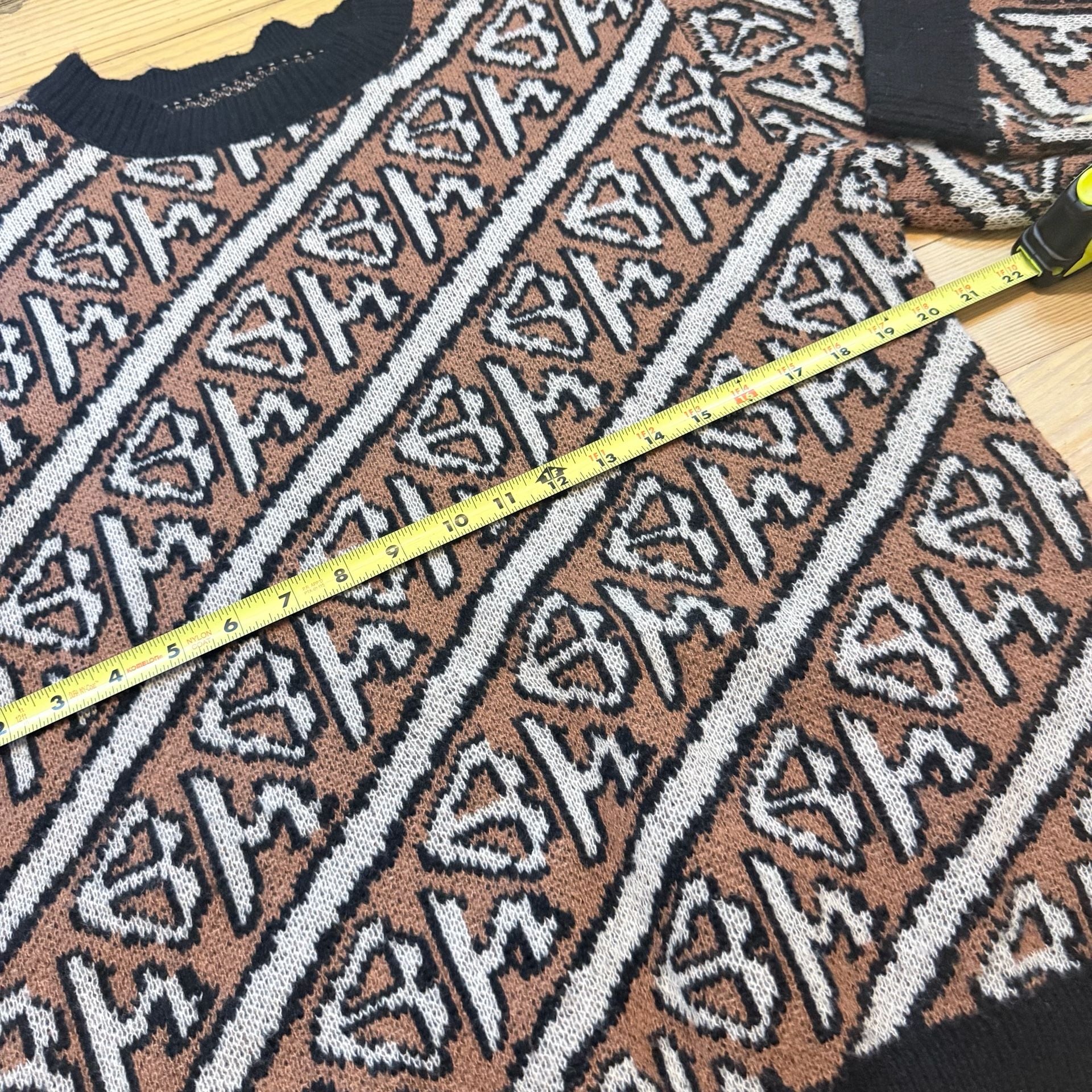 Graffiti Jacquard Crewneck Pullover Brown Black Sweater 6