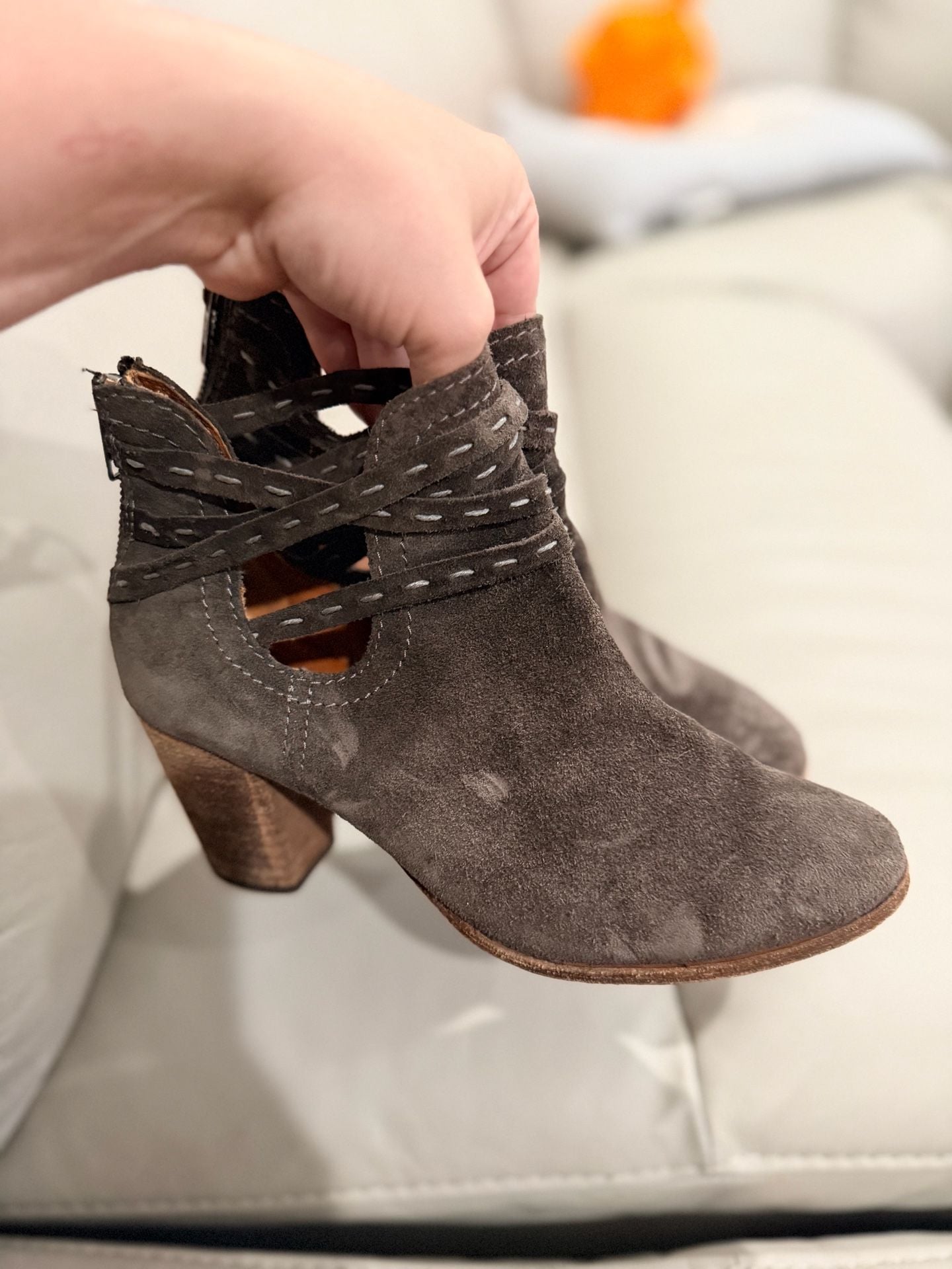 Frye Naomi Pickstitch Shootie Size 6 B Gray Suede Boots 2
