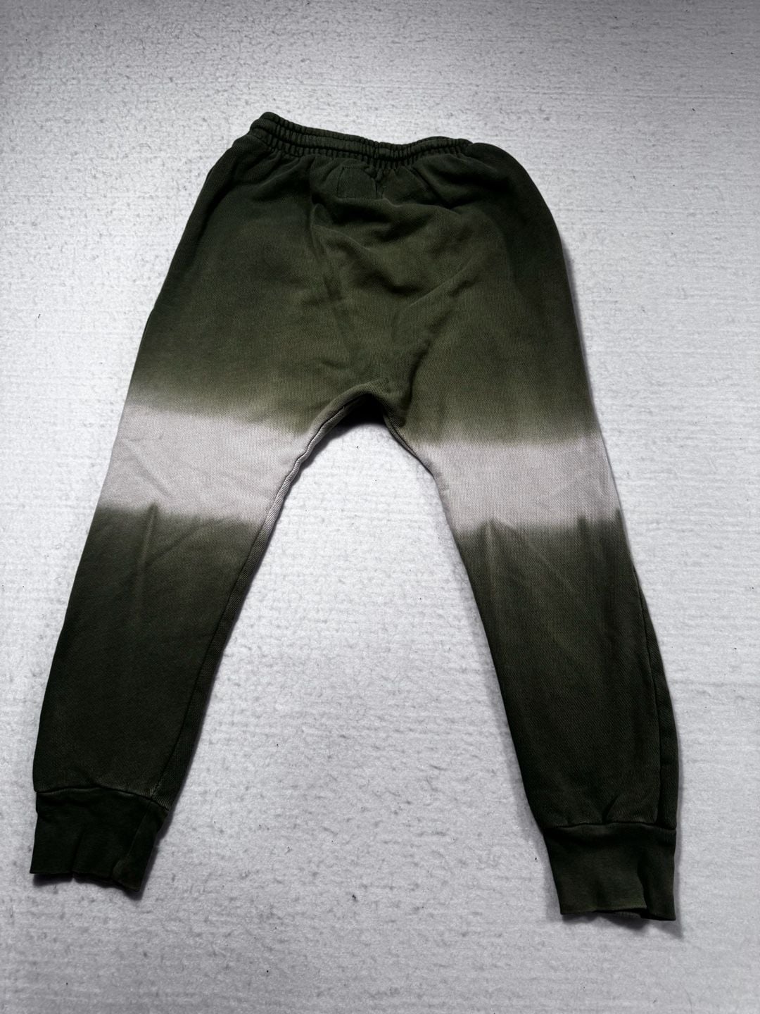 Nununu Kids Jogger Sweatpants Size 8-9 Olive Green Ombre 9