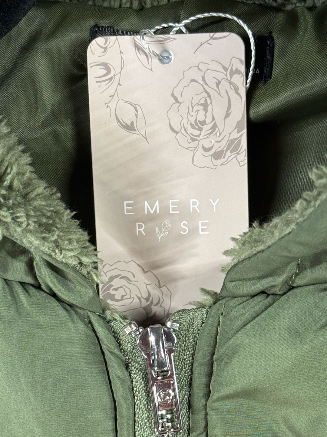 Product thumbnail 4