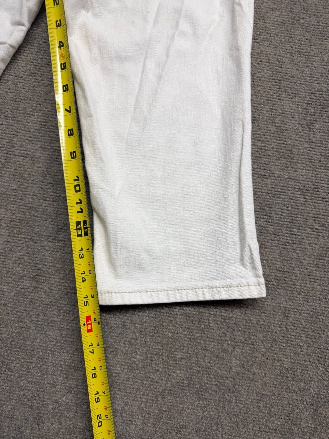Miss Me Irene Cropped Jeans Size 30 White Denim 8