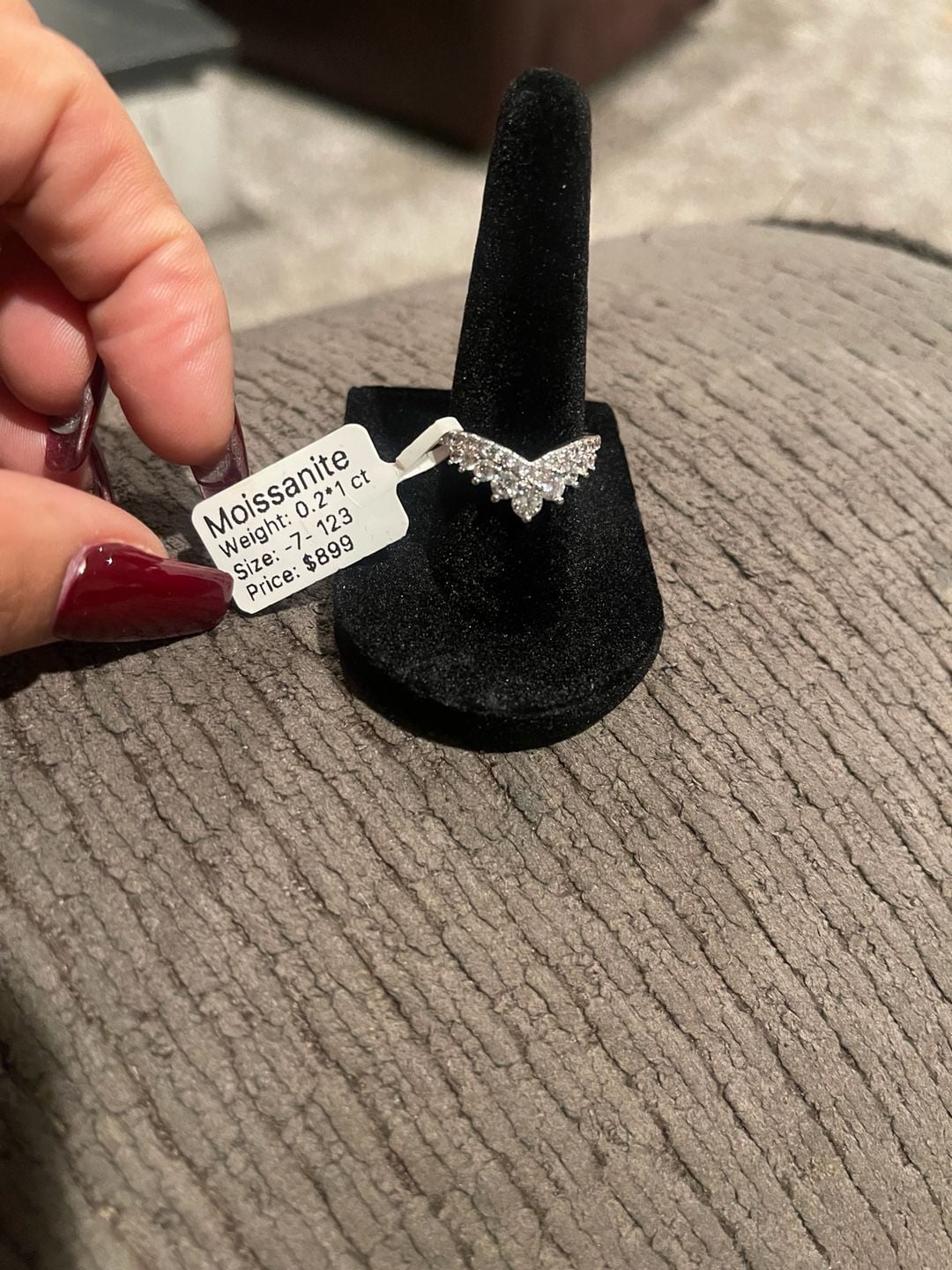 Elegant Crown Style Moissanite Ring - Royal Inspired Engagement Ring for Her, 925 Sterling Silver US Size 7 ca 6