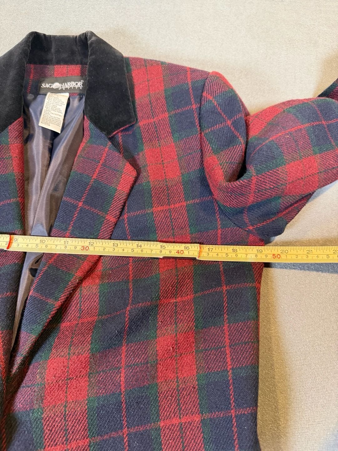 Vintage Sag Harbor Petite Plaid Wool Blazer Size 4 Velvet Collar Academia 4