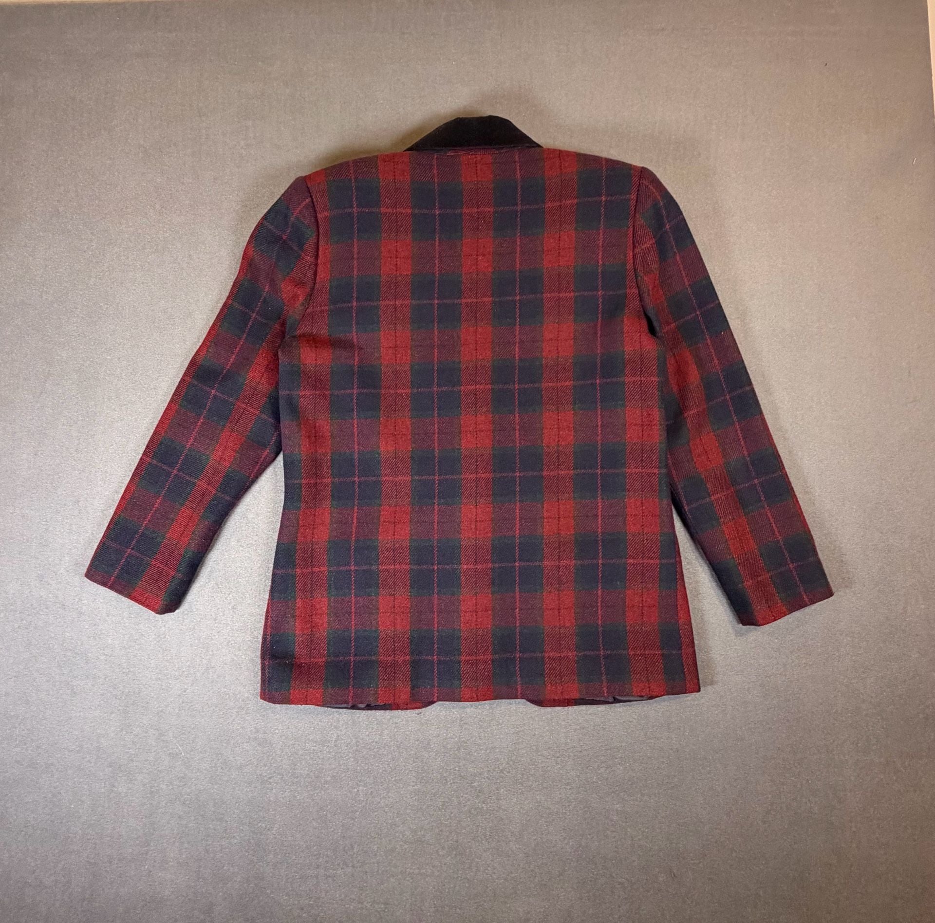 Vintage Sag Harbor Petite Plaid Wool Blazer Size 4 Velvet Collar Academia 6