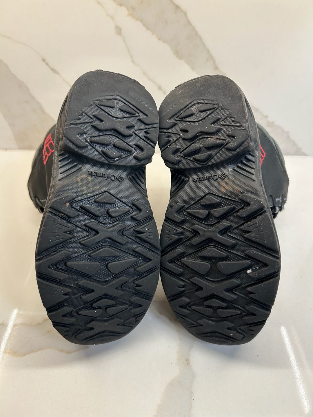 Columbia Bugaboot II Snow Kids Size: 2 Boot Black Leather Waterproof 6