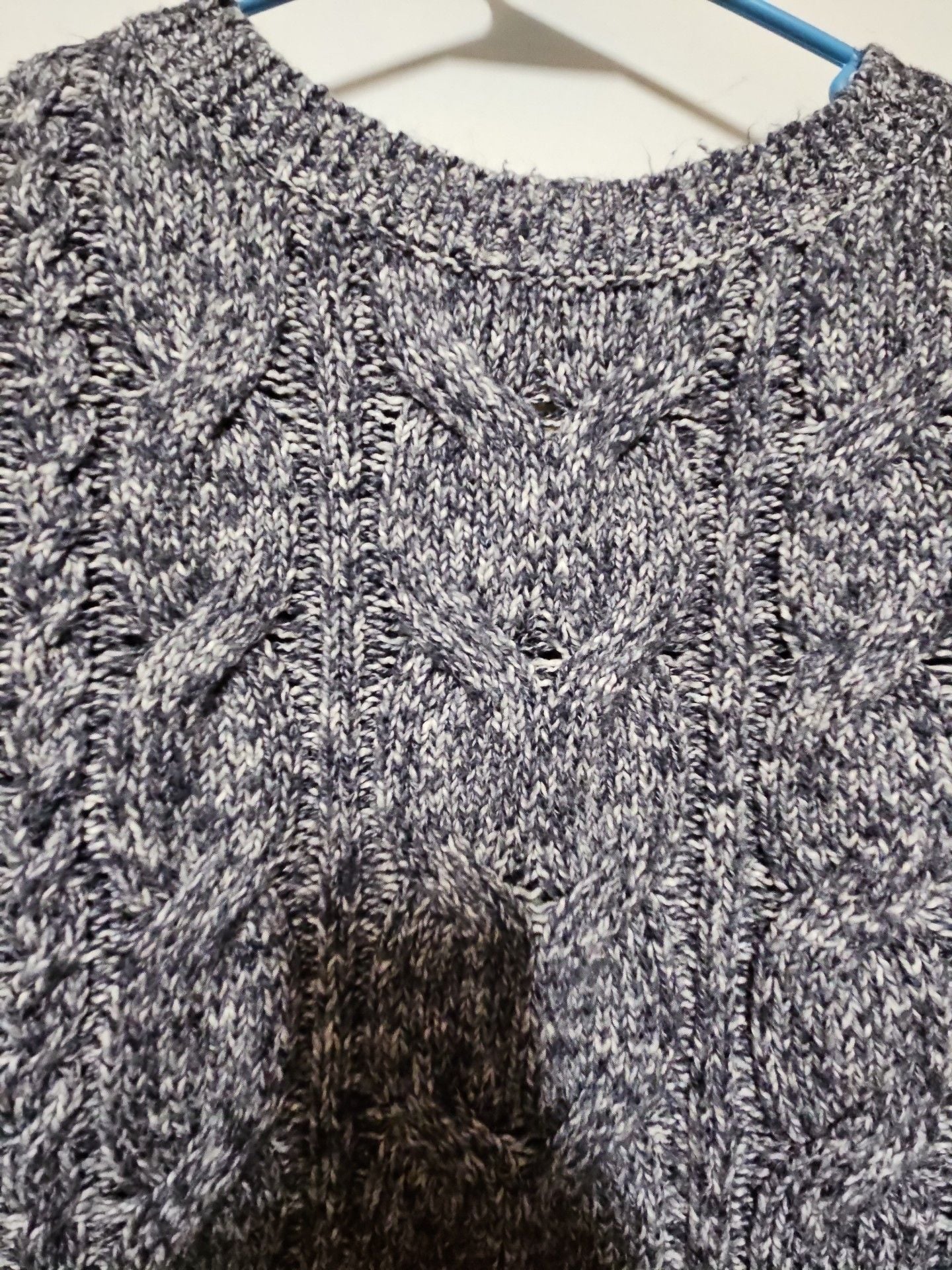(545) Hollister Cable Knit Sweater Size S Blue Speckled 3