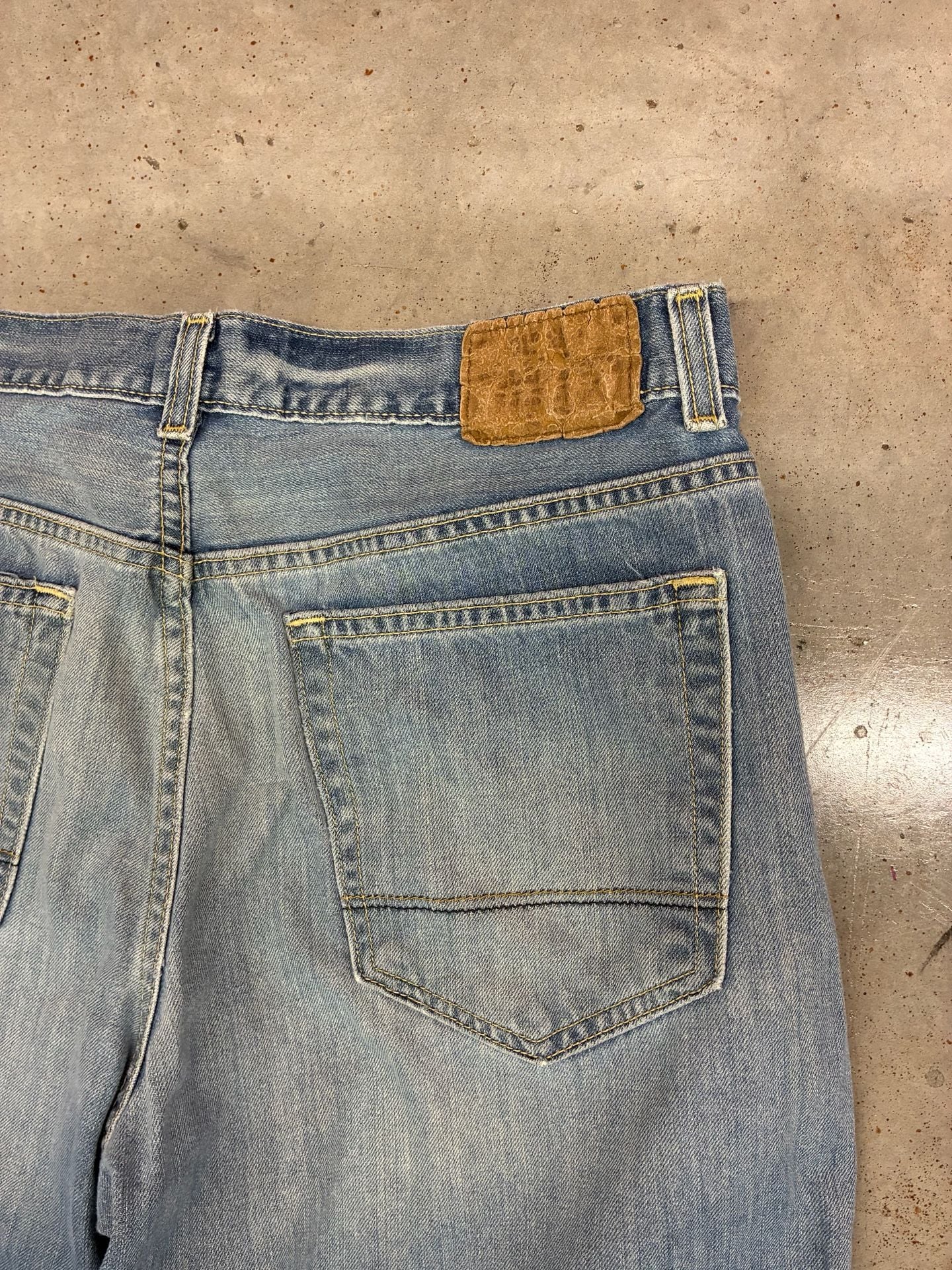 Old Navy Loose Jeans Size 34x32 Light Wash Denim 8