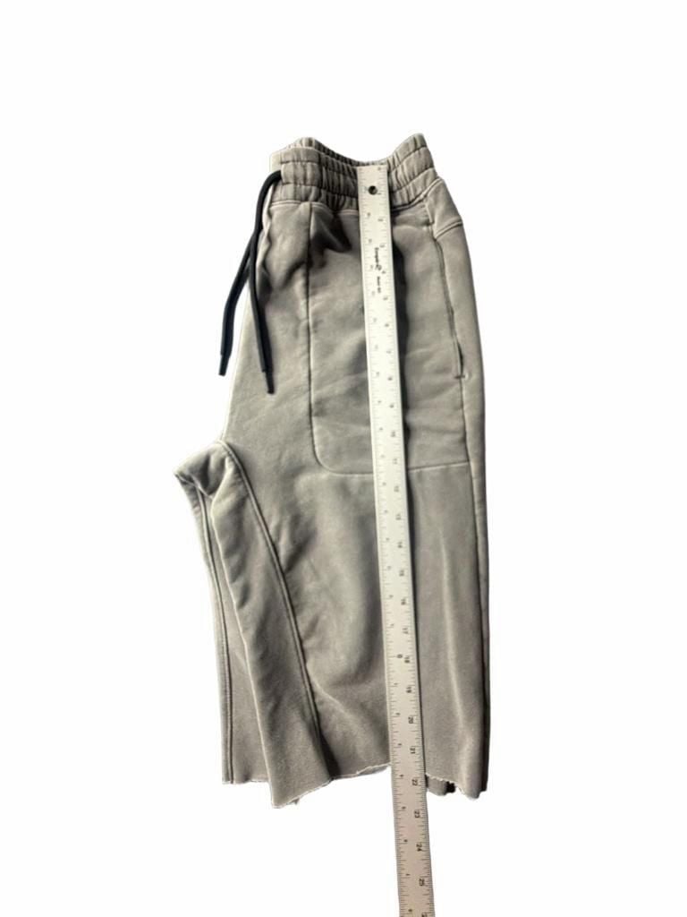 Abercrombie & Fitch Sweat Shorts Size XS Grey Drawstring Raw Hem 10