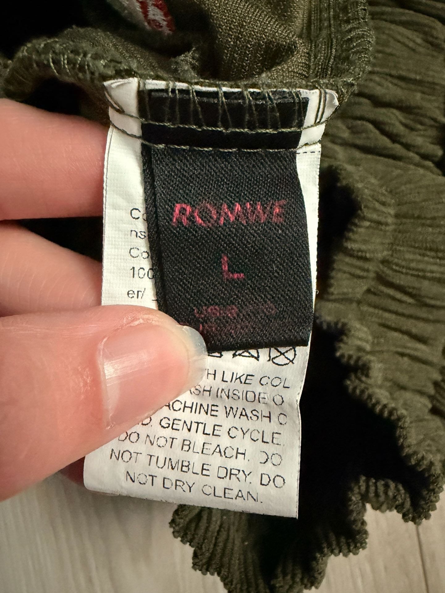 Romwe Corduroy Mushroom Embroidery Shorts Size L 6