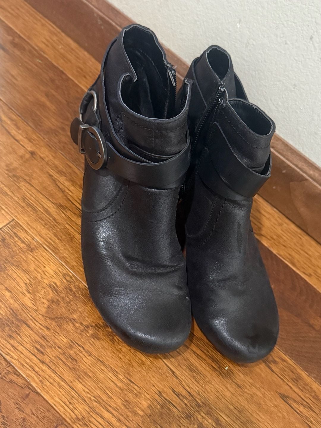 Baretraps Teason Ankle Boots Size 6.5M Black Buckle Strap Booties 3