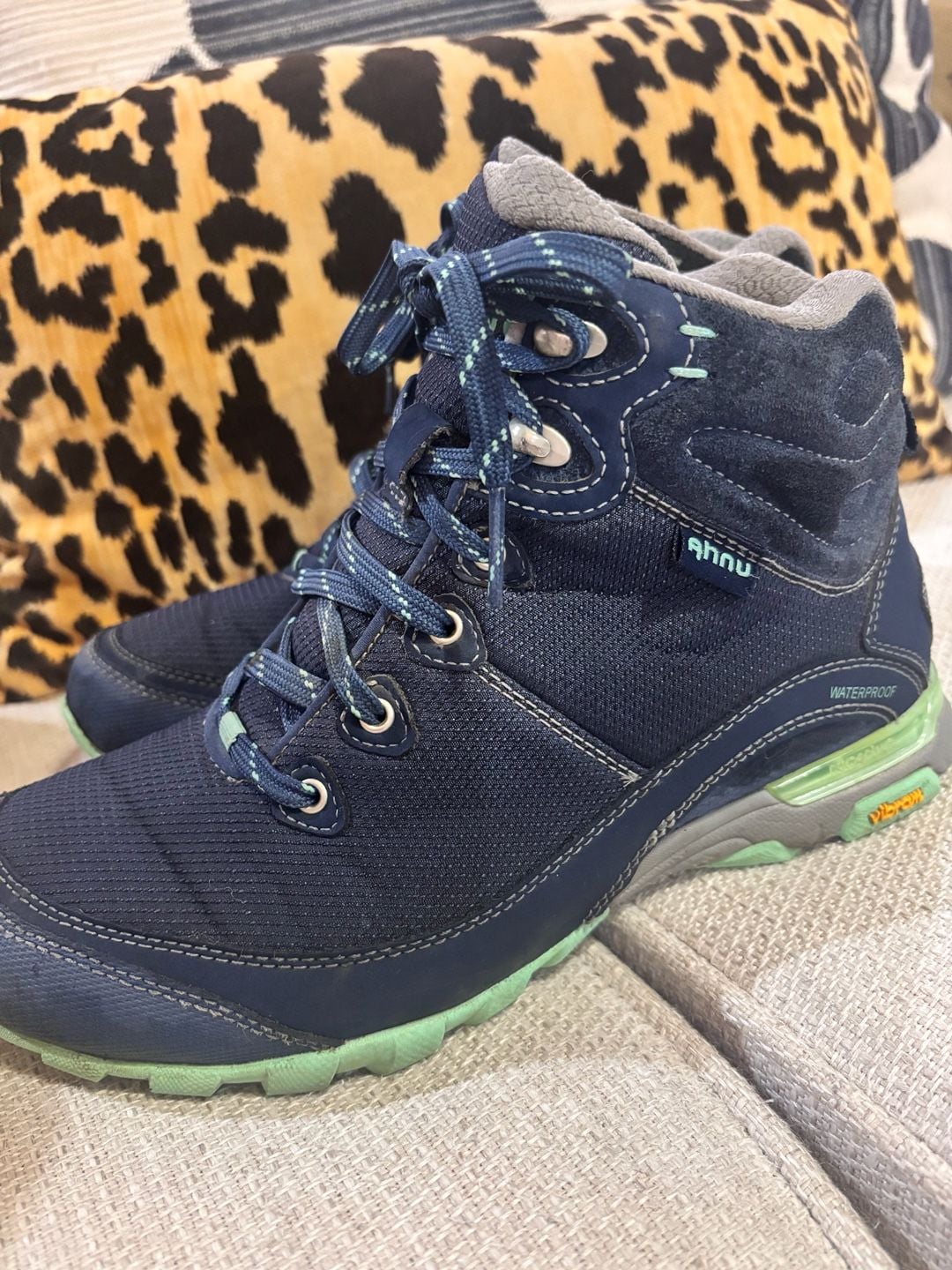 Ahnu Sugarpine II Waterproof Hiking Boots Blue Sz 8.5 7