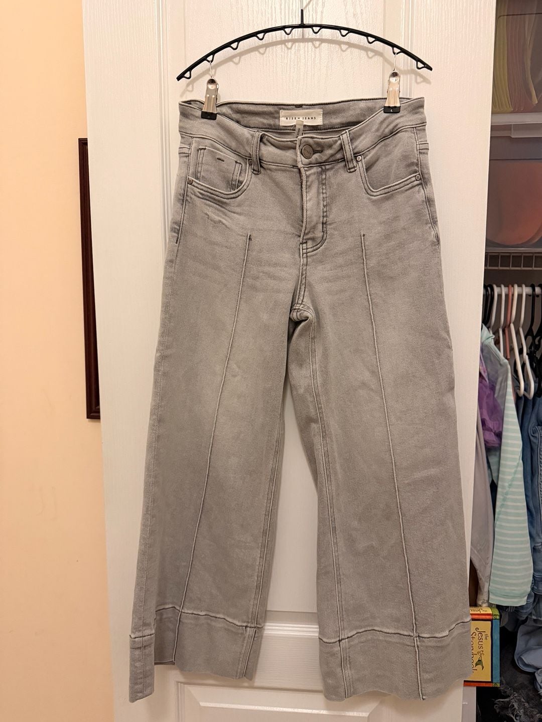 Risen Jeans Wide Leg Pintuck Jeans Size 3/26 Grey Denim 2