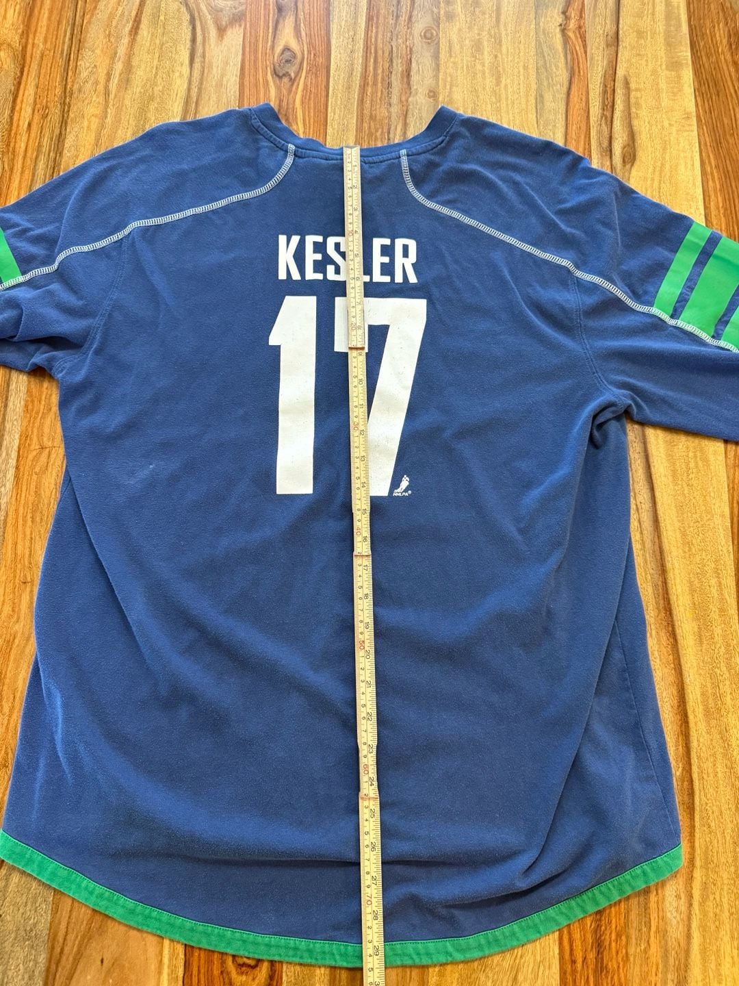 Y2K Reebok Vancouver Canucks Long Sleeve Shirt Blue 8