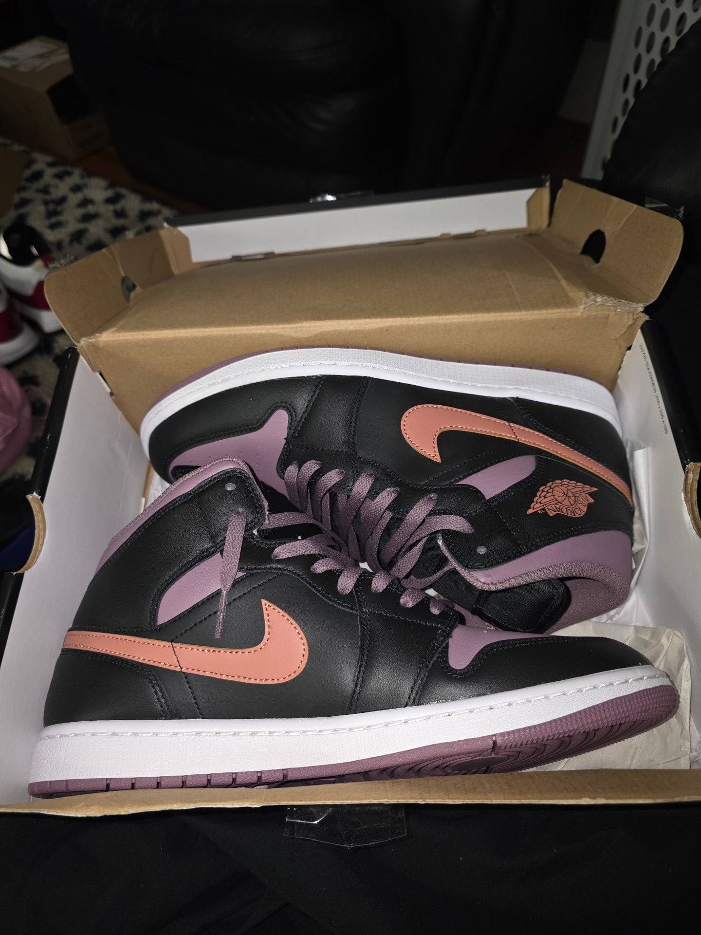 Nike Air Jordan 1 Mid SE Black Sky J Mauve 2