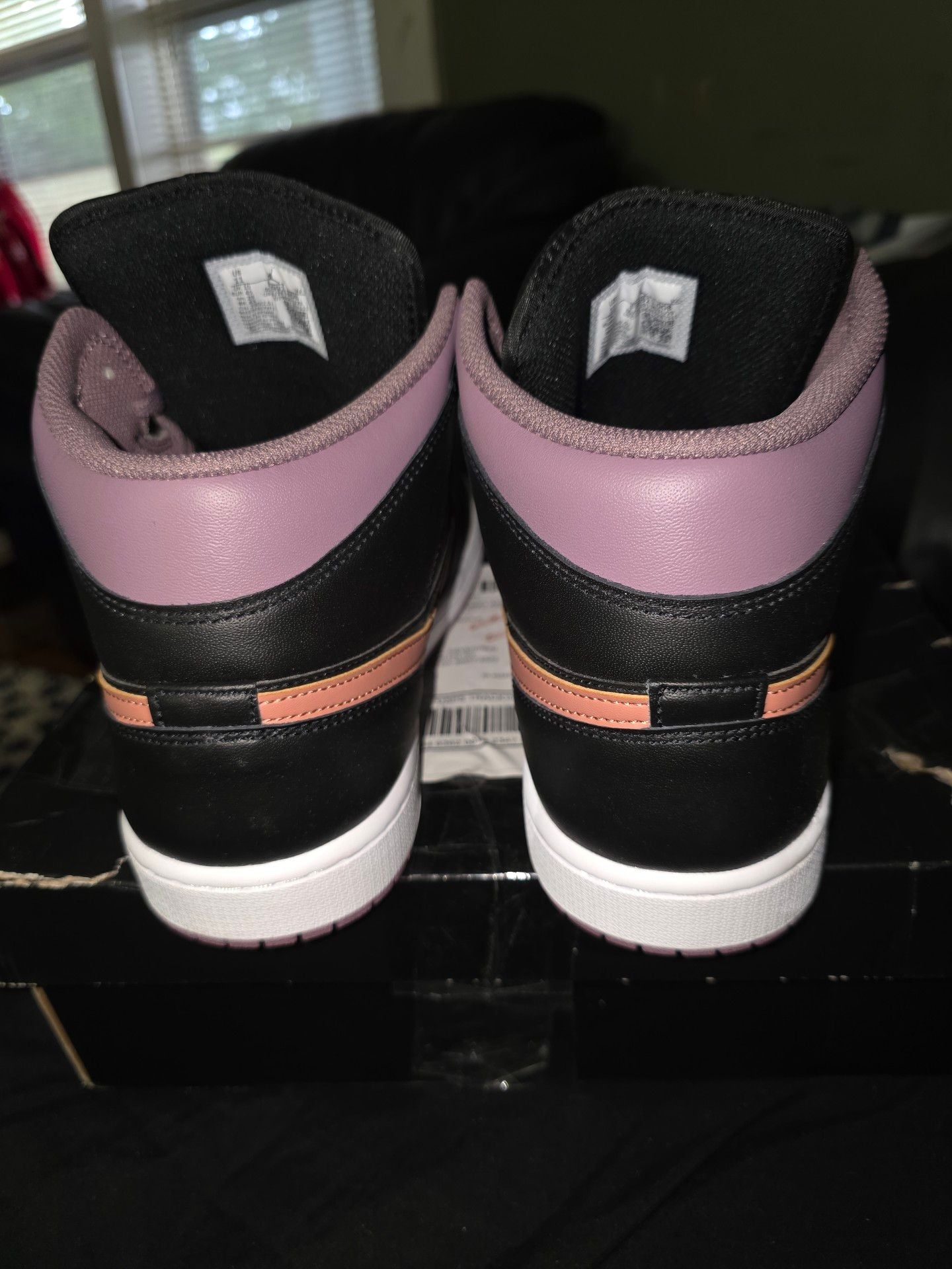 Nike Air Jordan 1 Mid SE Black Sky J Mauve 6