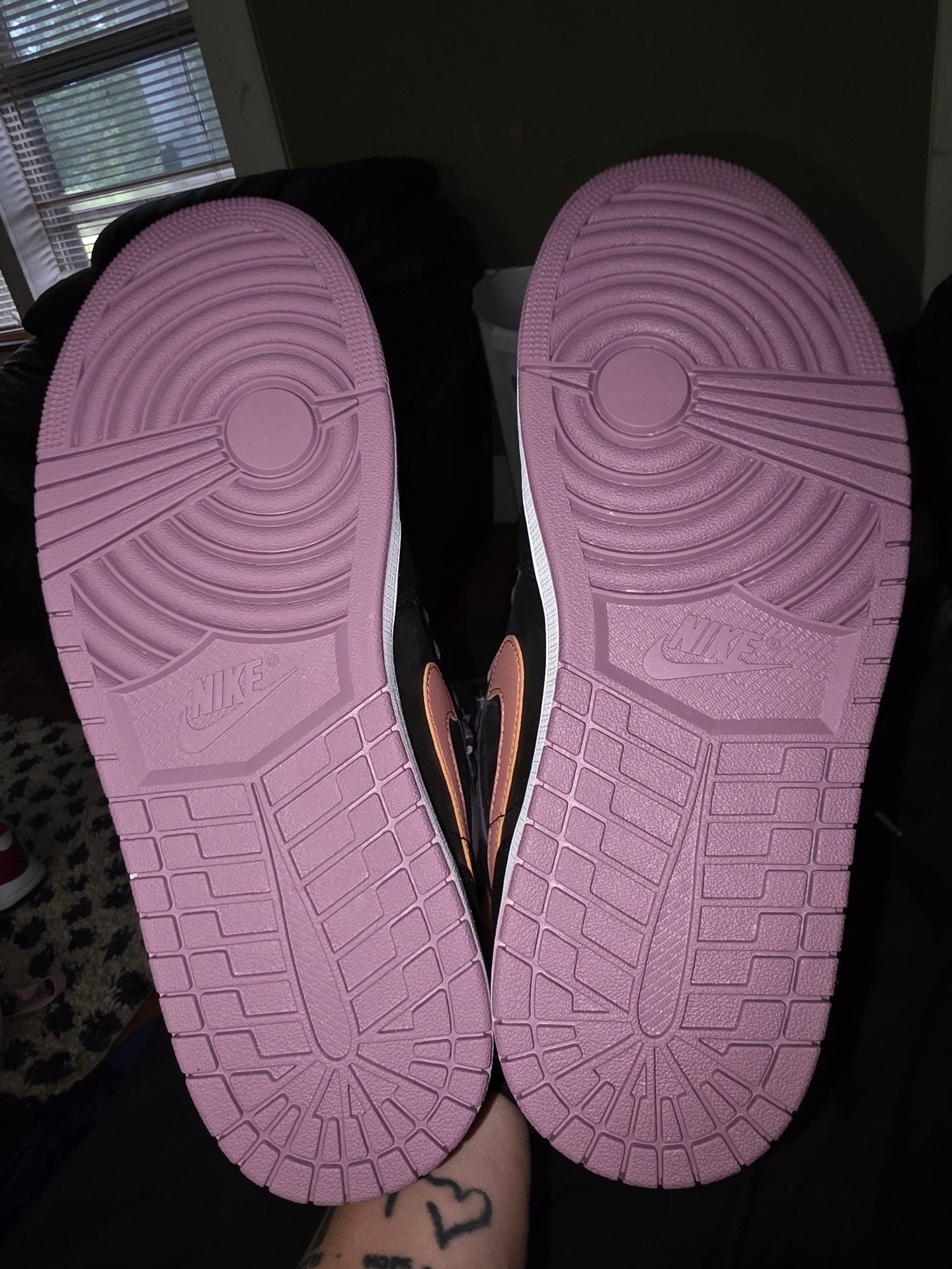 Nike Air Jordan 1 Mid SE Black Sky J Mauve 7