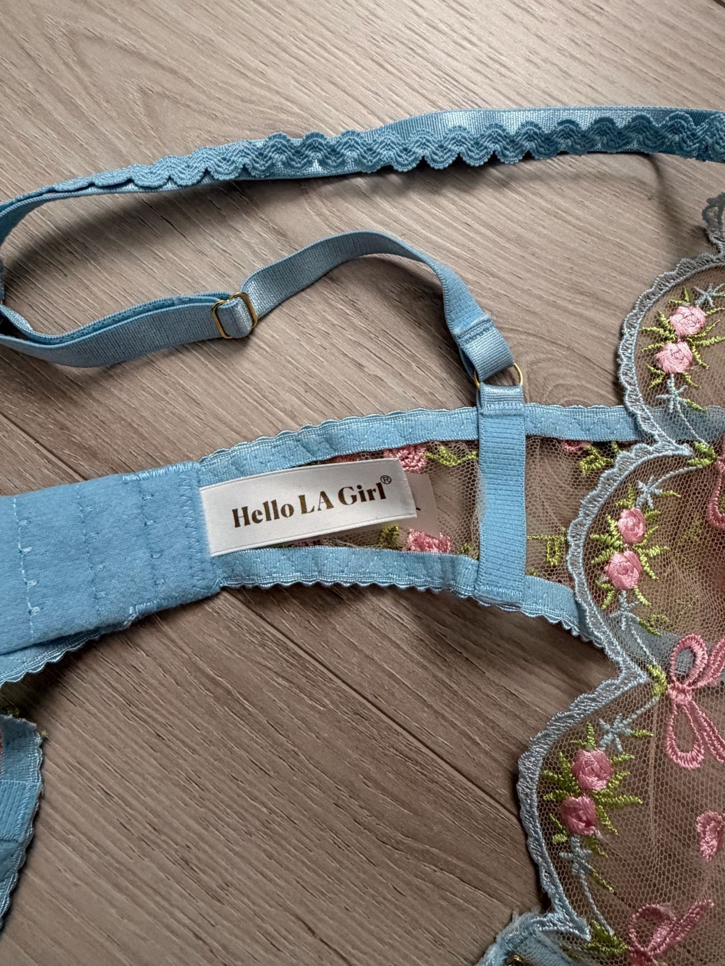 Hello LA Girl Embroidered Bra XXXL + shorts 4