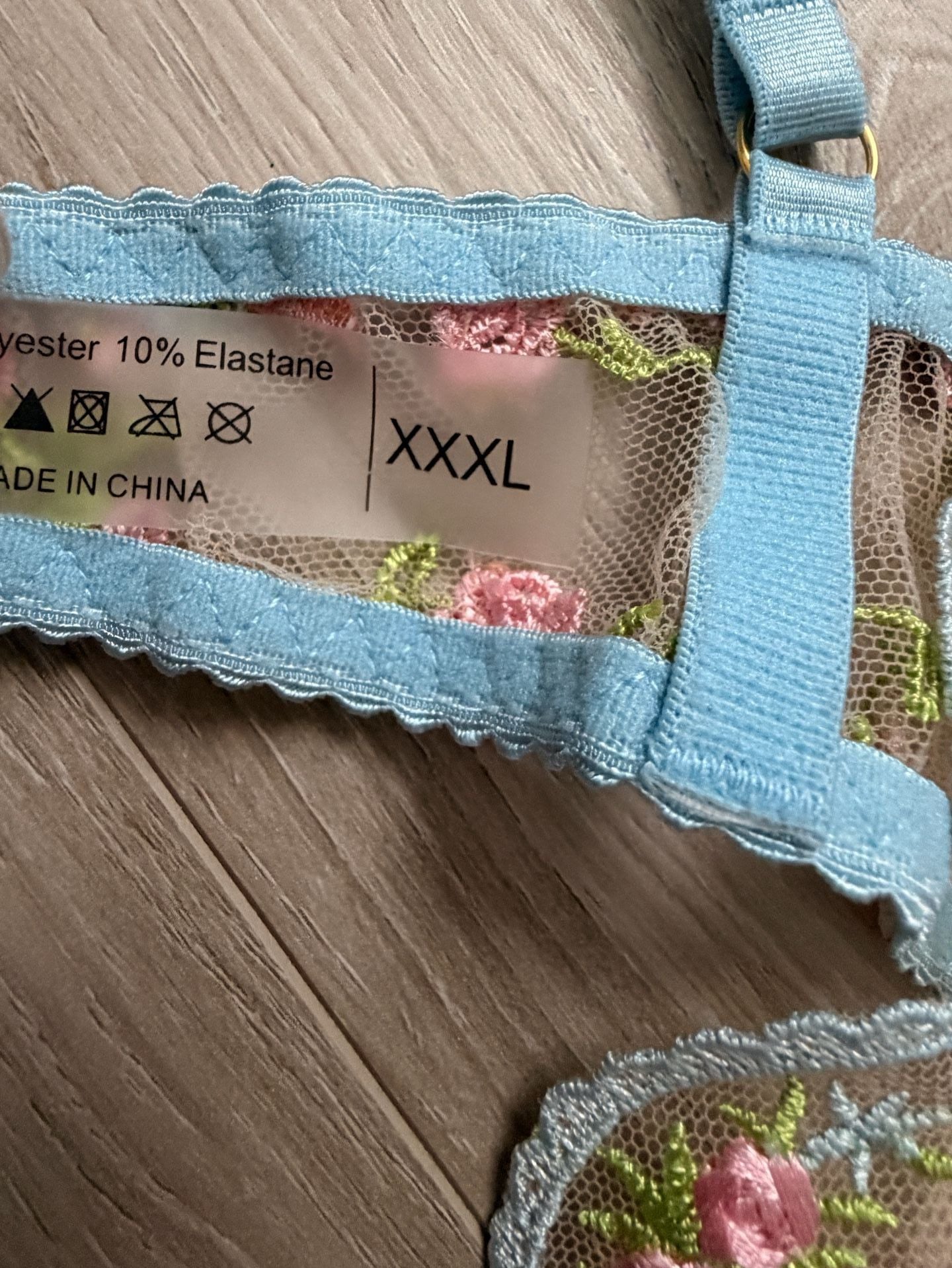 Hello LA Girl Embroidered Bra XXXL + shorts 5