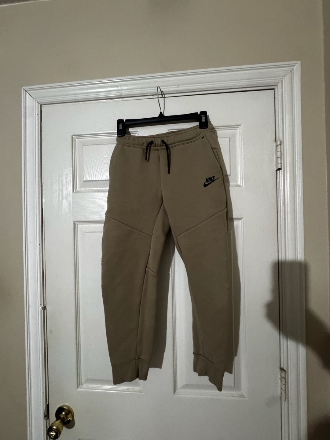 Kids Nike Tech Fleece Joggers Size M Khaki Sweatpants 2