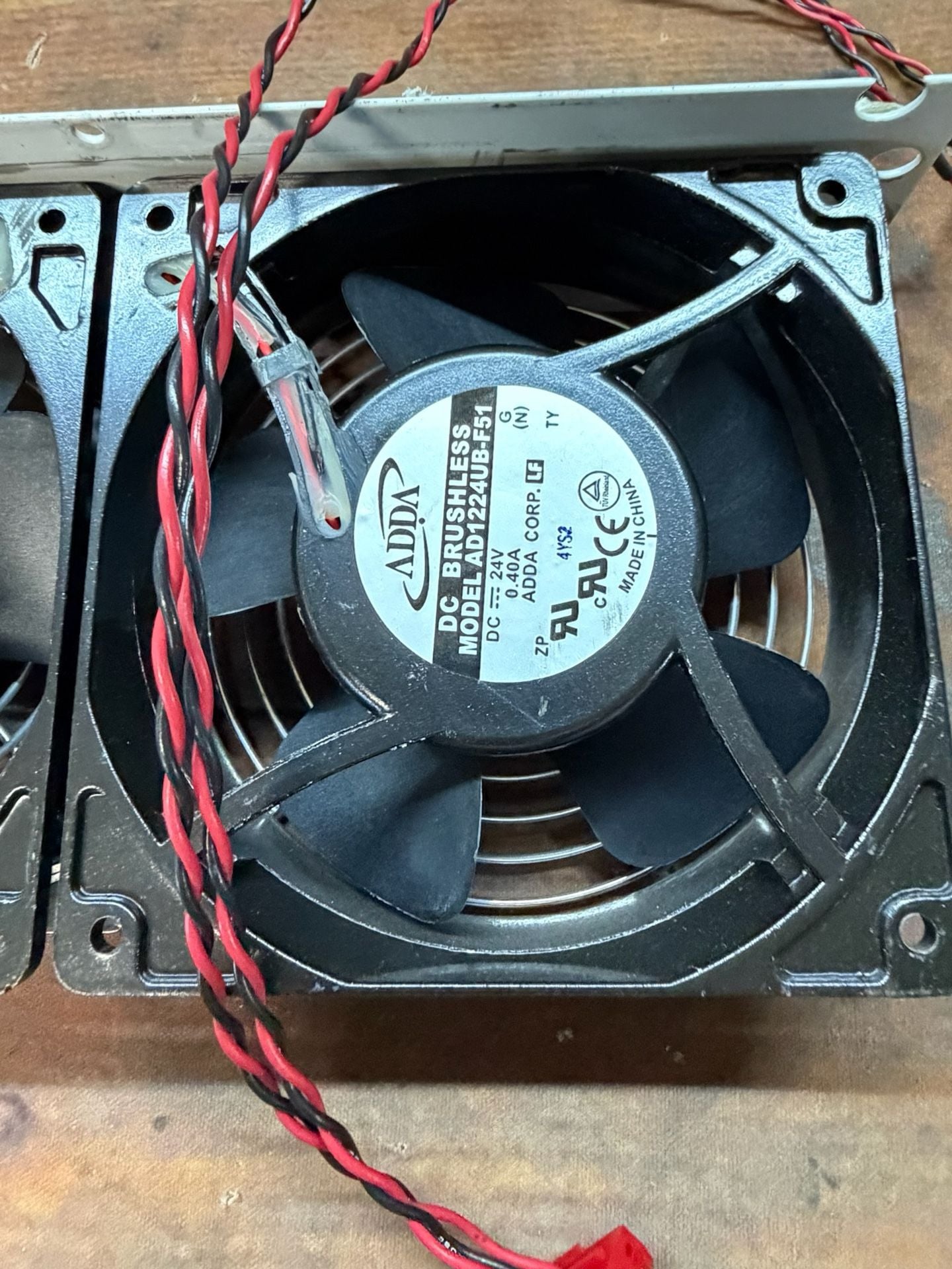 Adda AD1224UB-F51 DC Brushless Dual Cooling Fan With Brackets 4