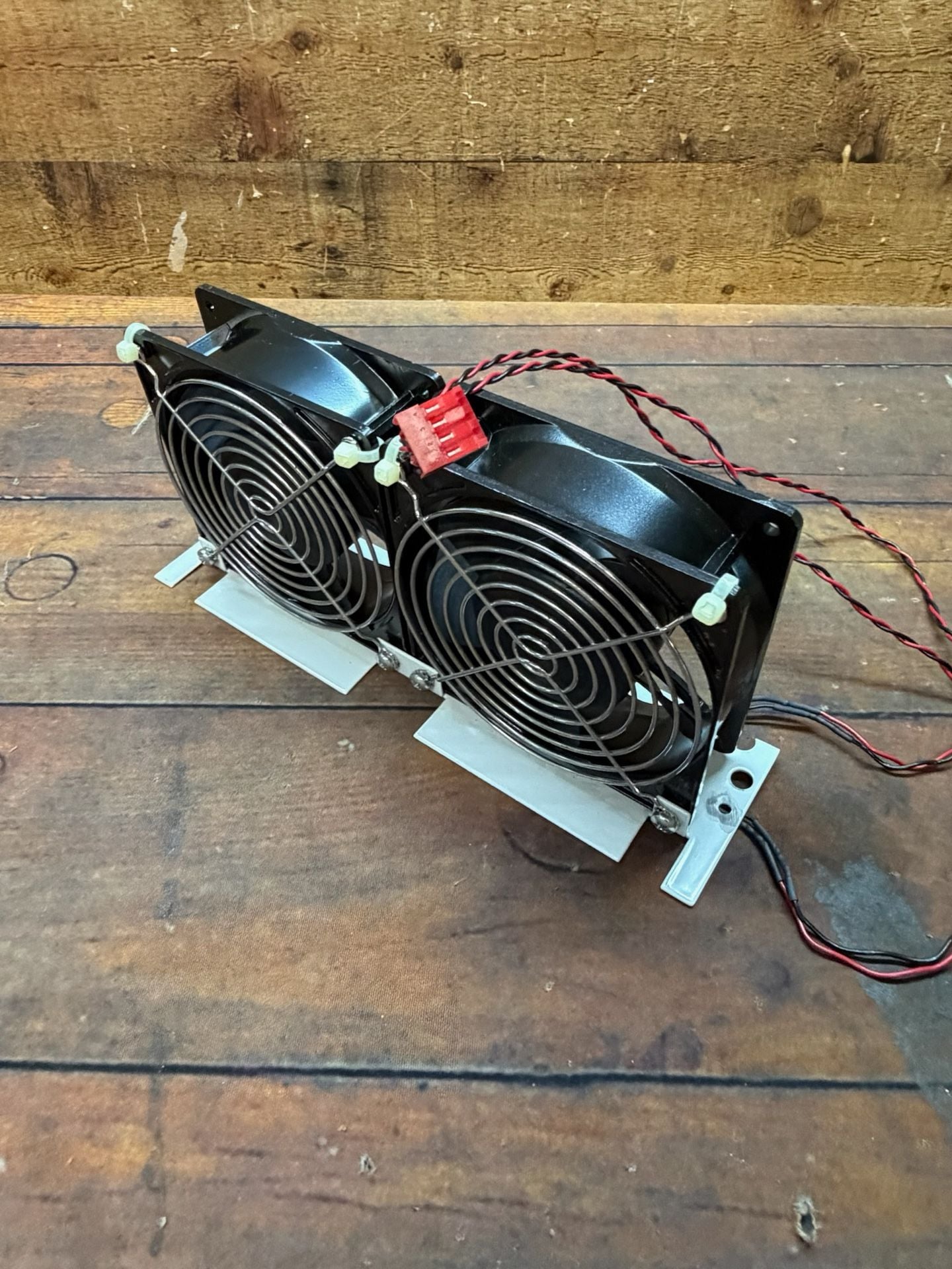 Adda AD1224UB-F51 DC Brushless Dual Cooling Fan With Brackets 6