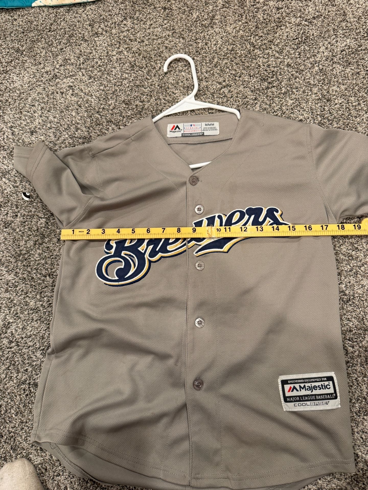 Majestic Milwaukee Brewers Baseball Jersey Size youth M Gray Spring 70 9