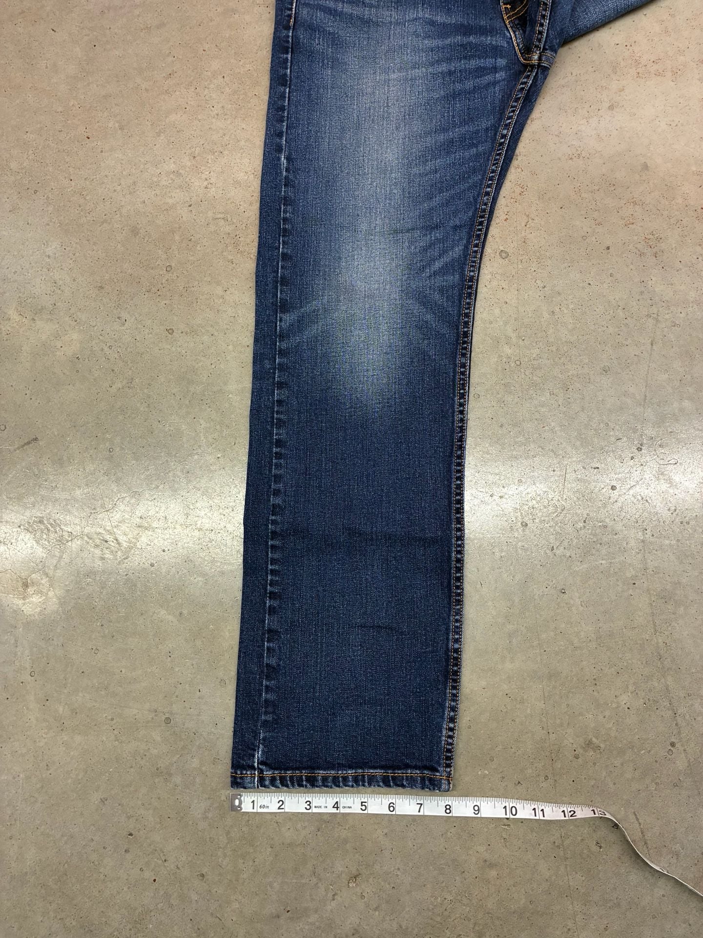 Levi's 505 Regular Fit Jeans W33 L30 Blue Distressed Denim 7