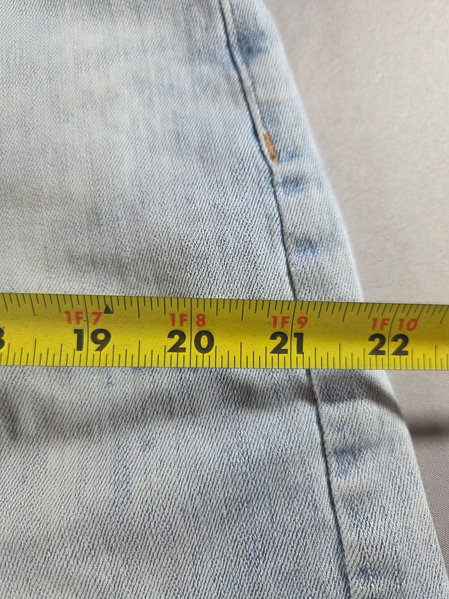 Wrangler Athletic Fit Jeans Light Wash Blue Denim 12