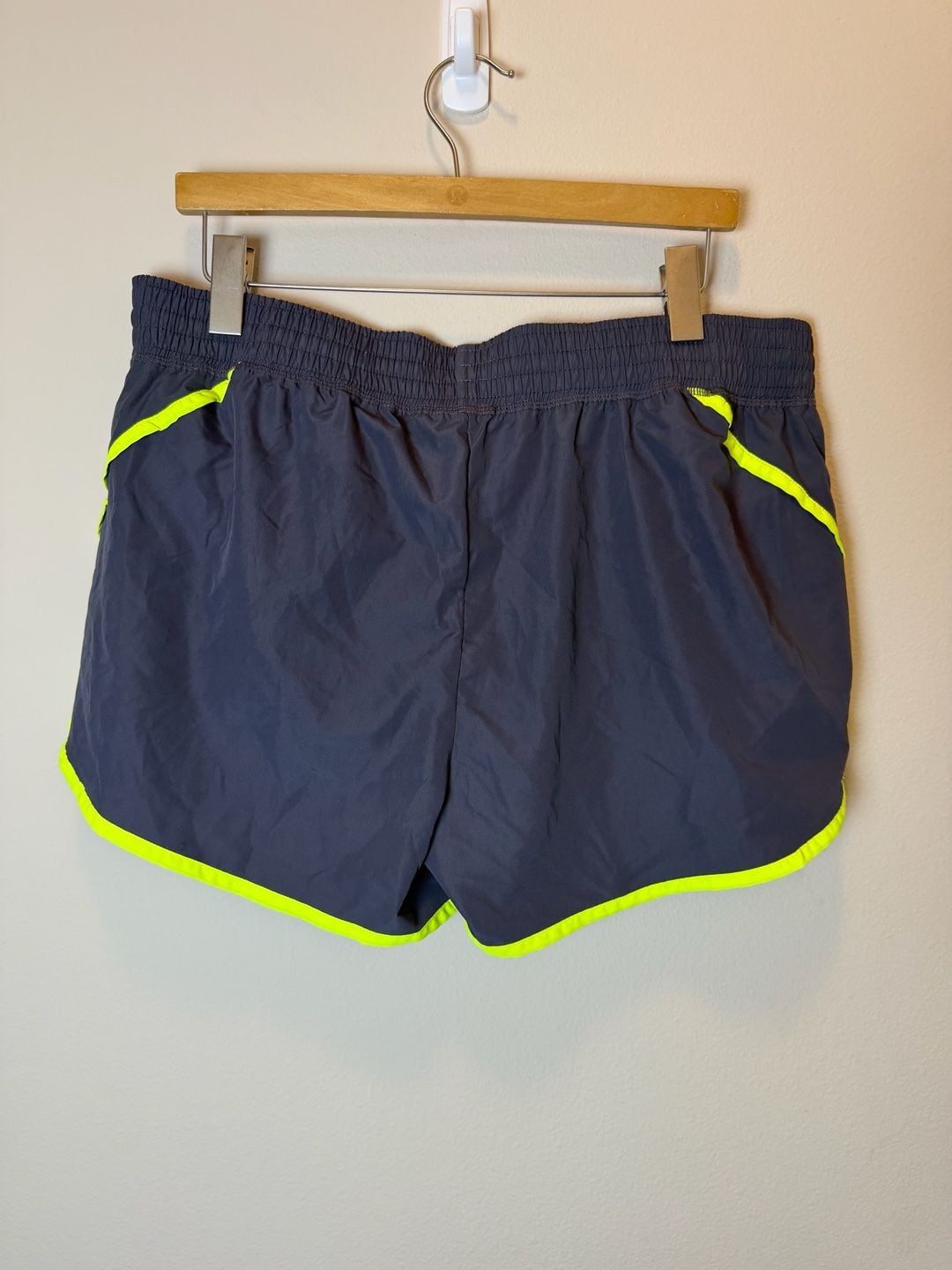 Champion DuoDry Shorts Size XL Gray Neon Yellow 4