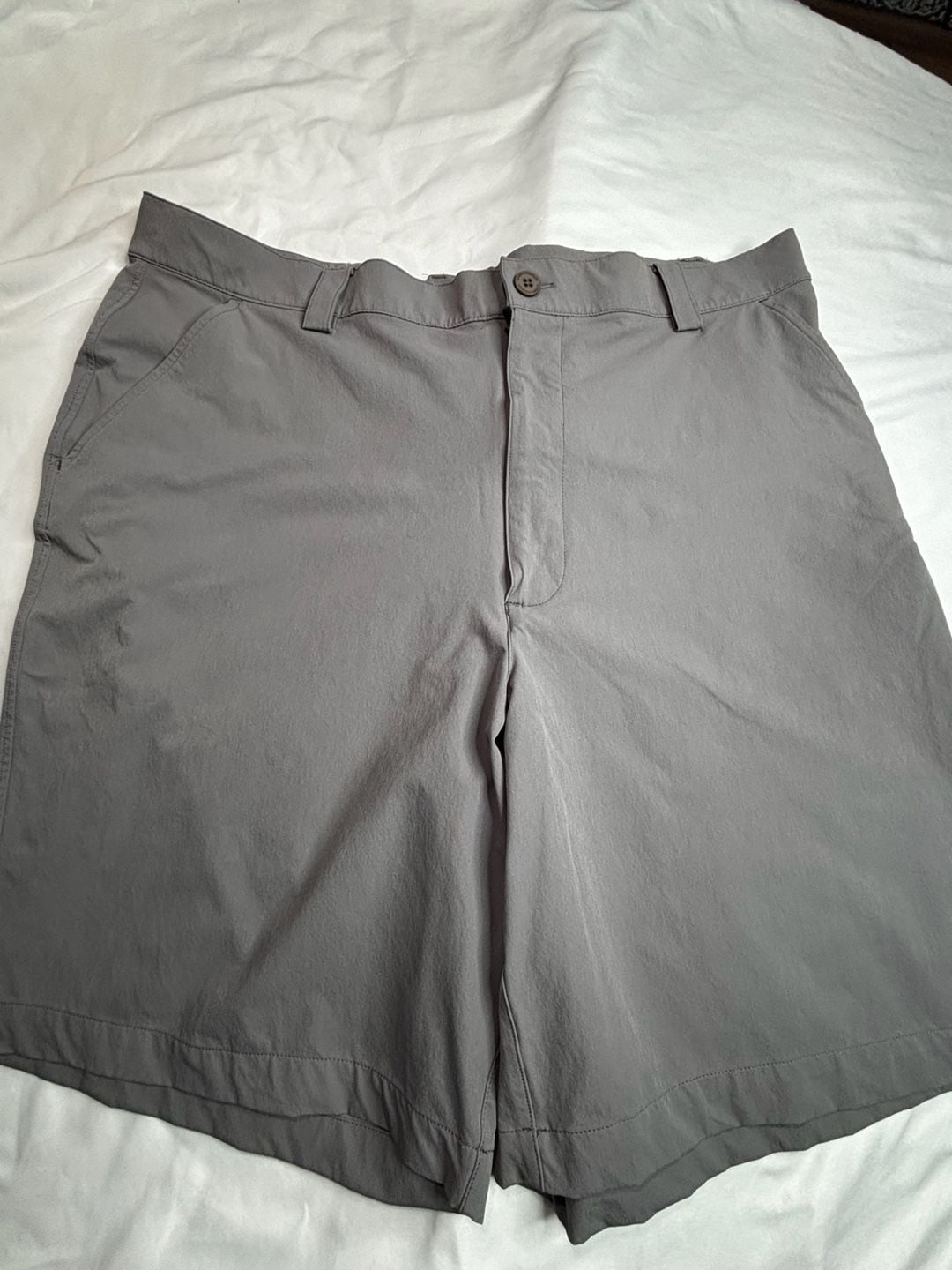 Under Armour Shorts Size 40R Gray 2
