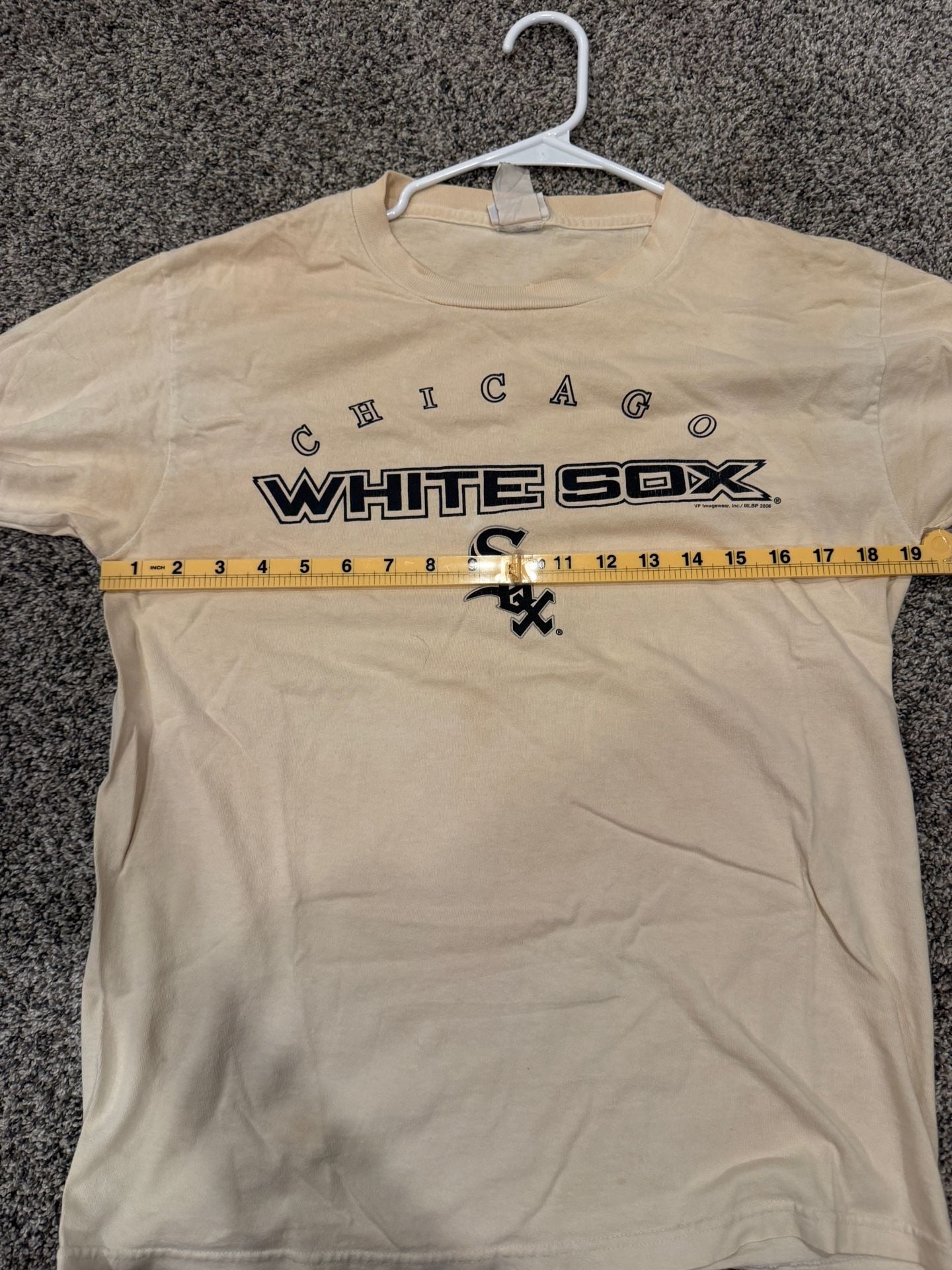 VF Imagewear Chicago White Sox Long Sleeve Shirt Size M 10