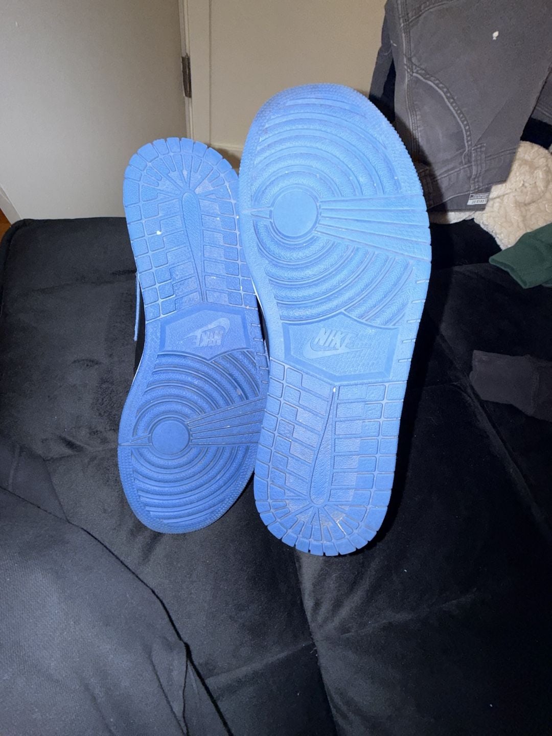 Air Jordan 1 Retro High OG Royal Size 10 8