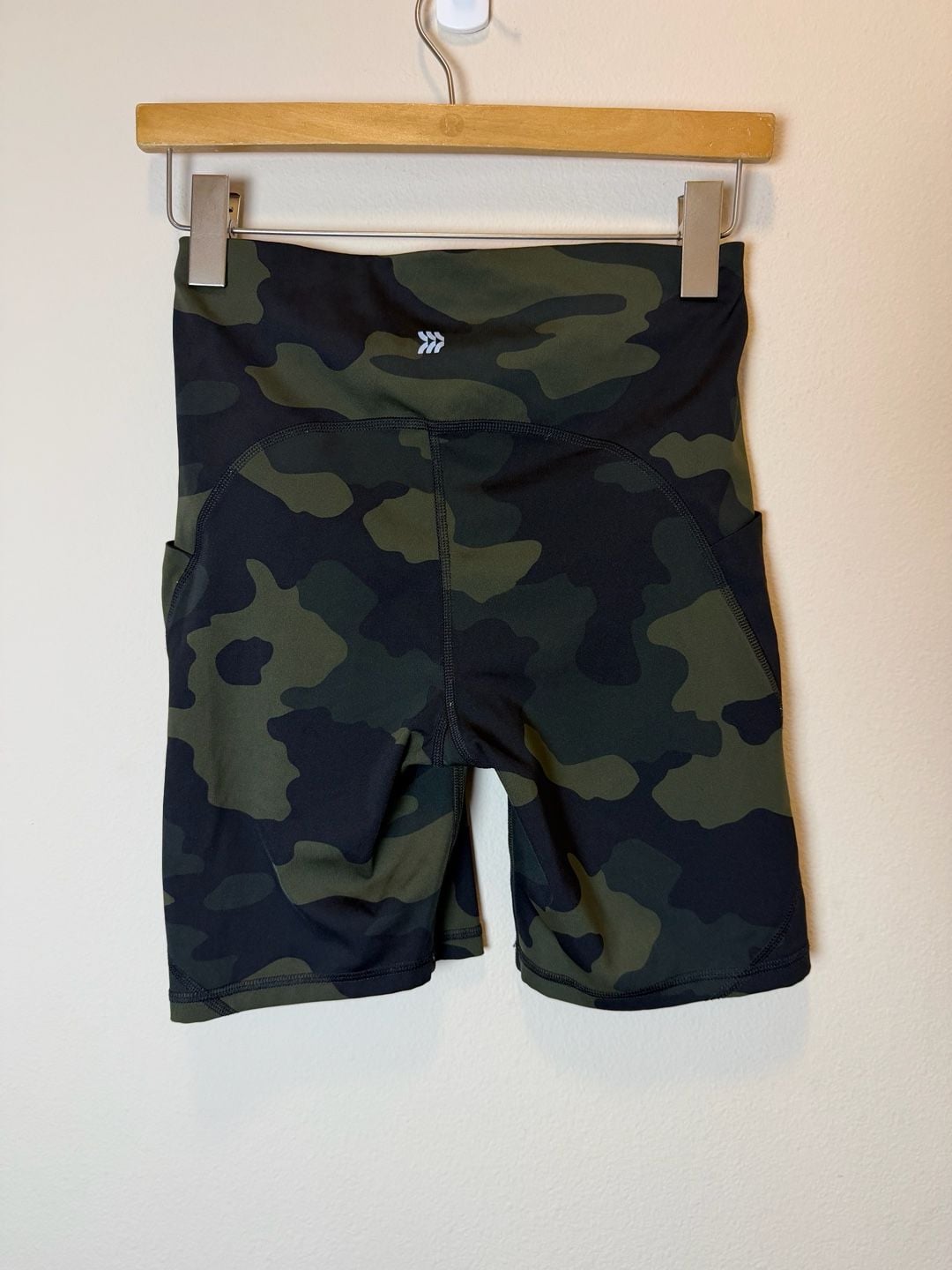 All In Motion Bike Shorts Size M Camo 4