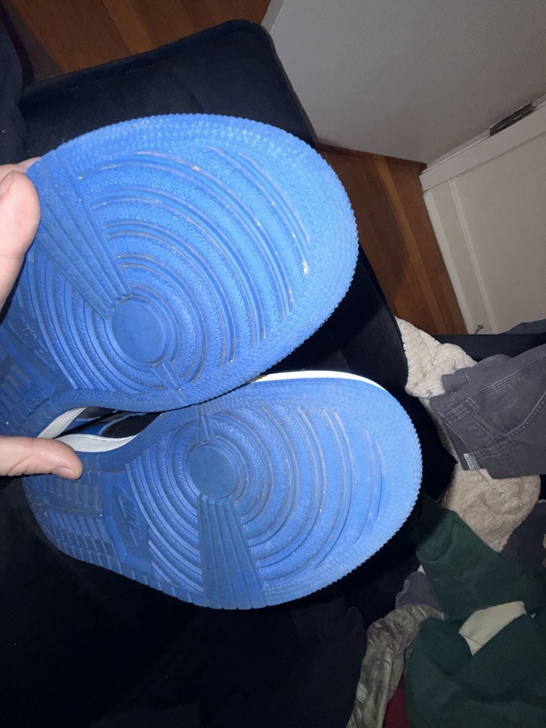 Air Jordan 1 Retro High OG Royal Size 10 9