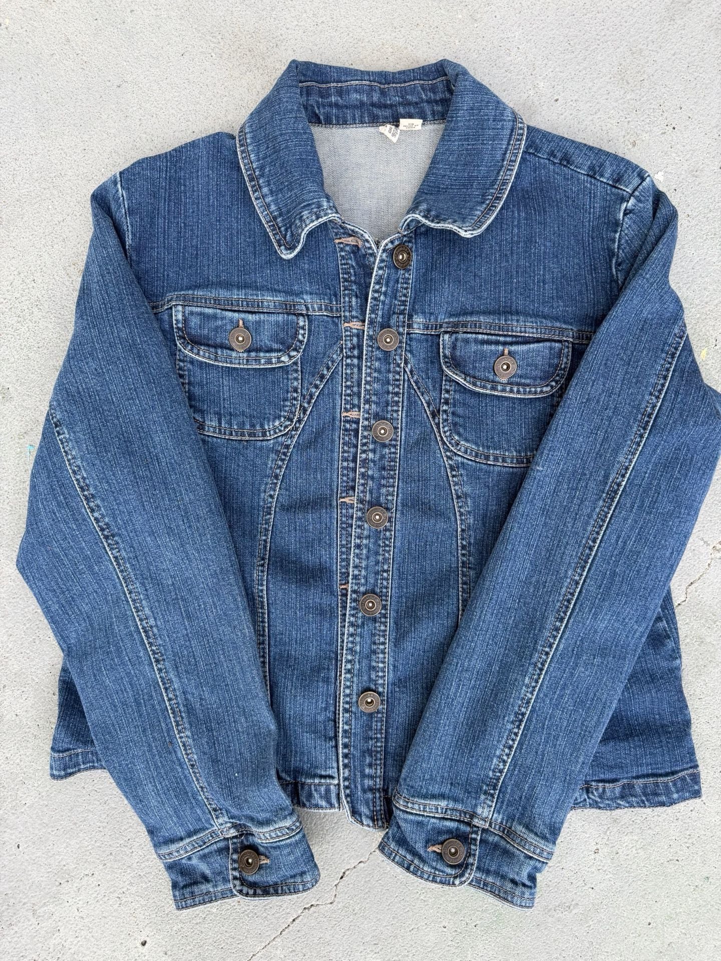 St. John's Bay Denim Jacket Size XL Blue Stretch Button Up 2