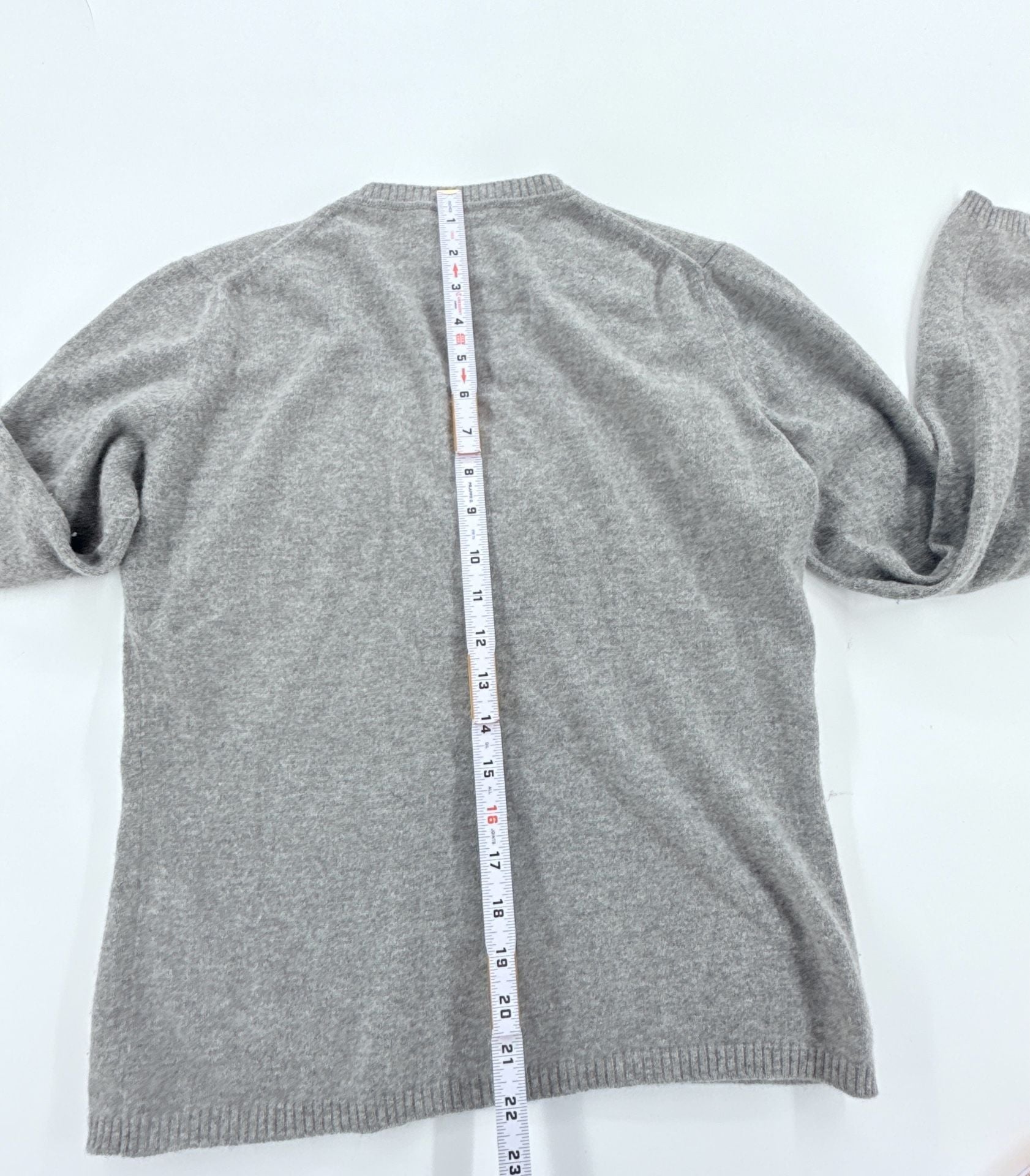 Barneys New York V-Neck Cashmere Sweater Gray 5