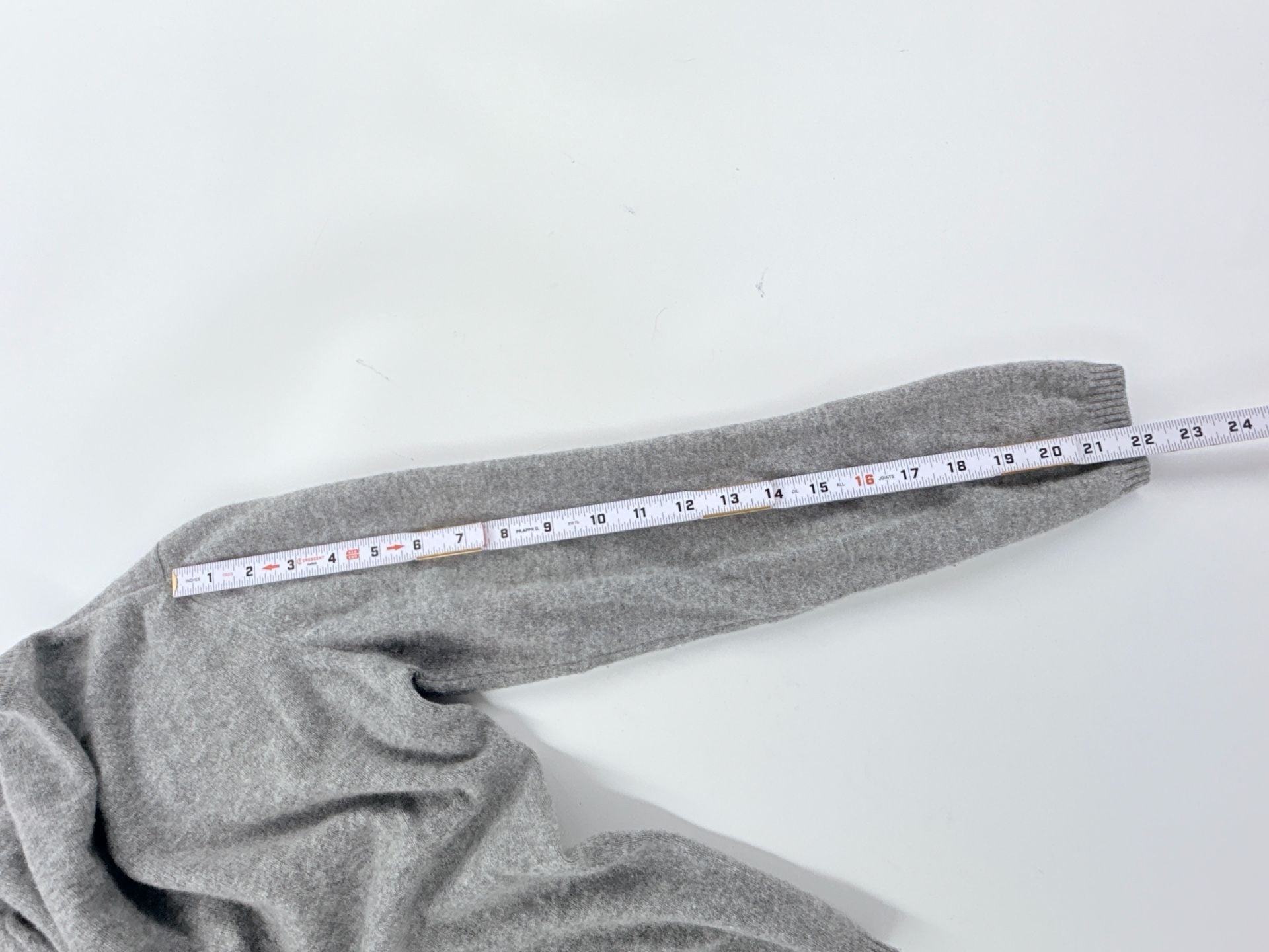 Barneys New York V-Neck Cashmere Sweater Gray 7