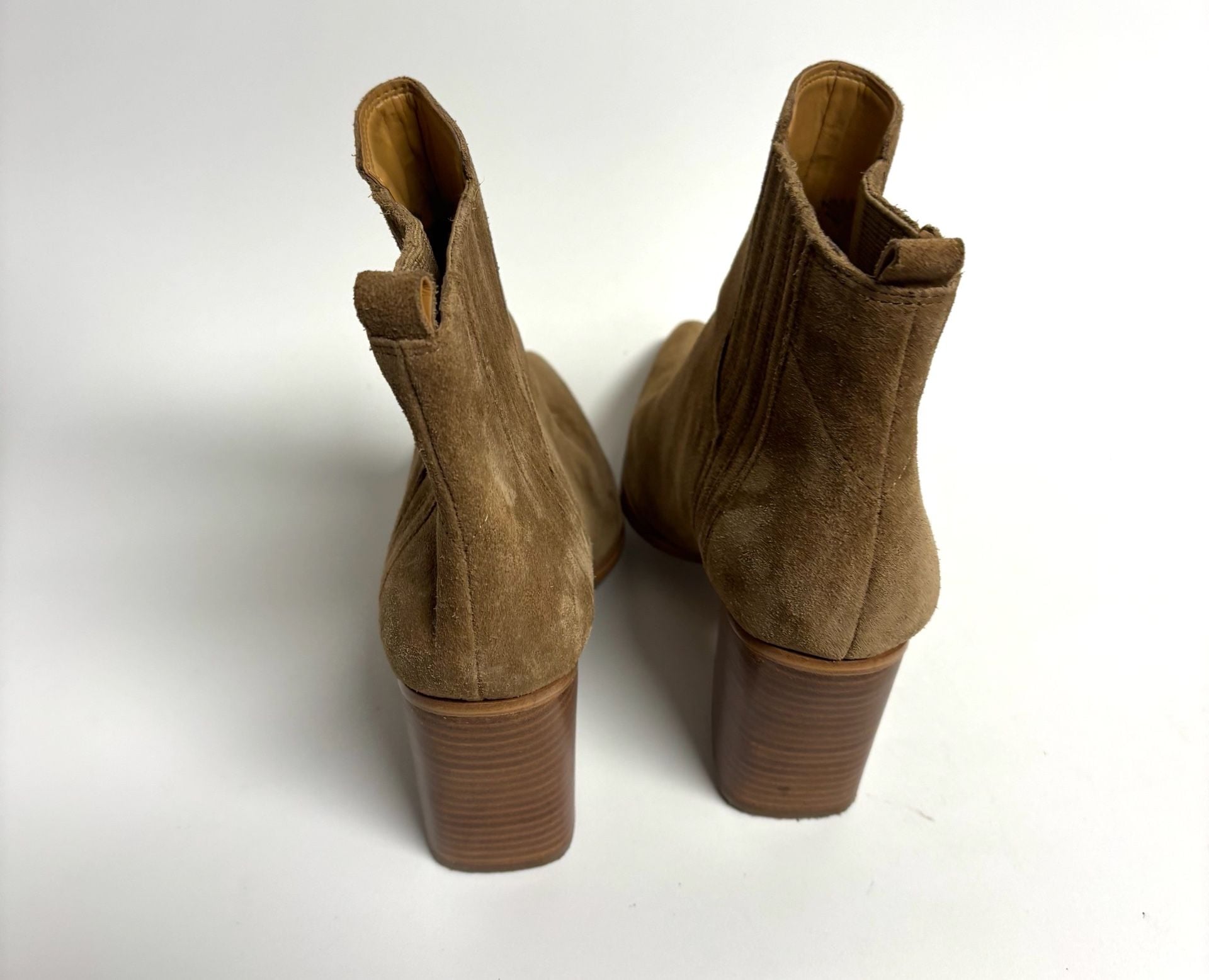 Marc Fisher LTD Booties Size 8M Brown Suede Pointed Toe Block Heel 4