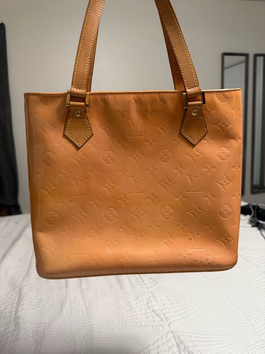 Louis Vuitton Monogram Vernis Houston Tote Beige 18