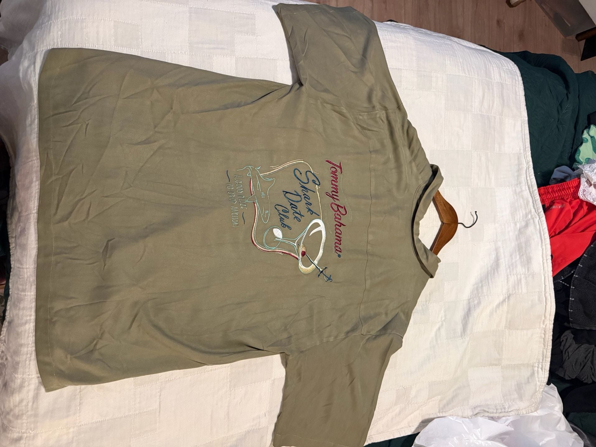 Tommy Bahama Silk Camp Shirt Size XL Green Short Sleeve 9