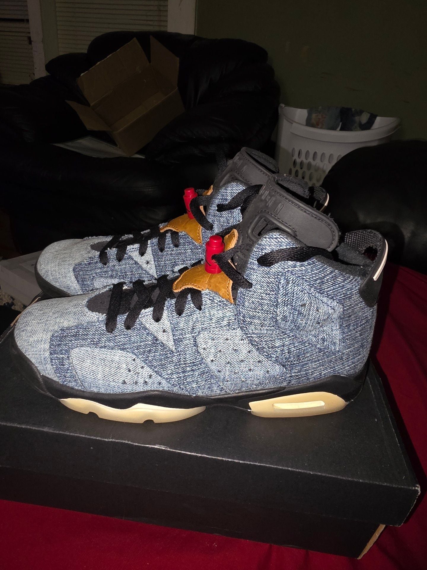 Jordan 6 Retro Wash Denim Size 7y(M) 9